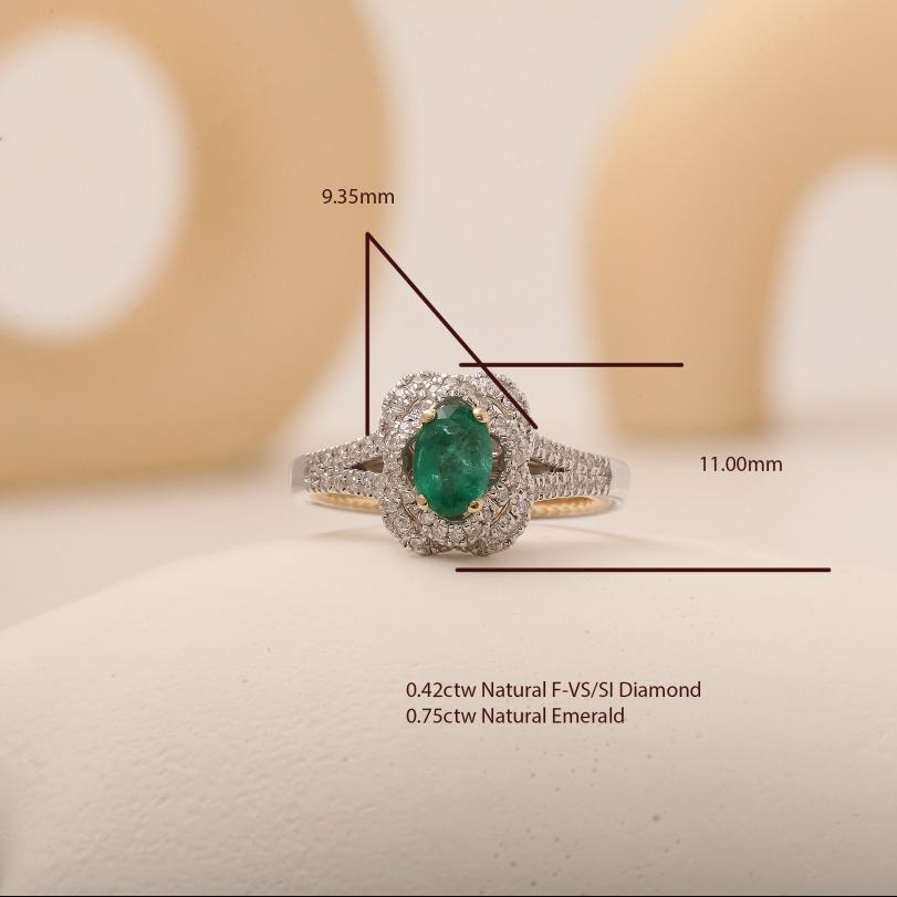 Modern Emerald And Diamond 1.17ct Ring For Sale
