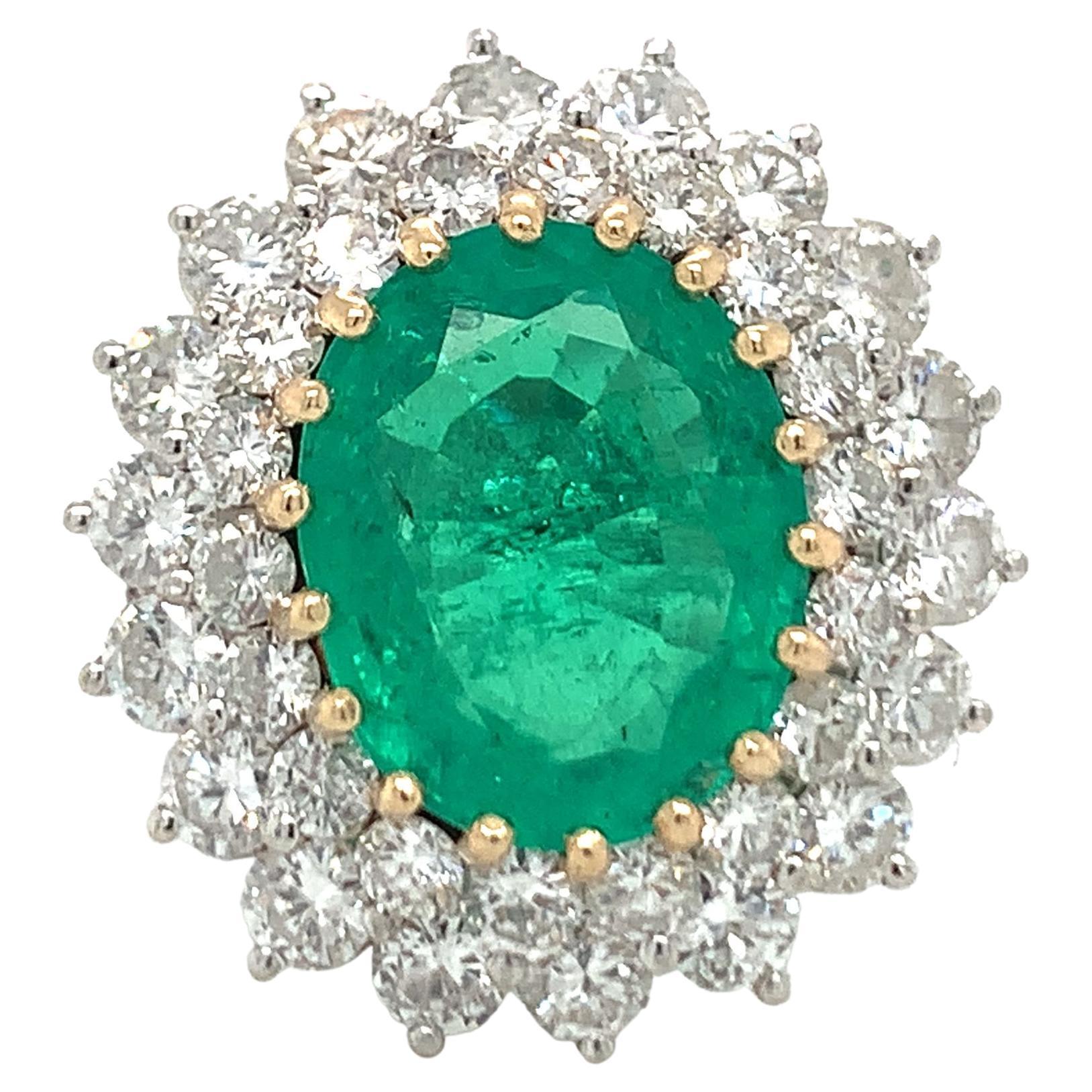 Emerald and Diamond 14K Gold Ring For Sale
