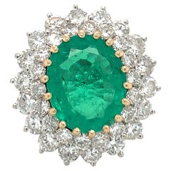 Retro Emerald and Diamond 14K Gold Ring