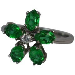 Emerald and Diamond 18 Carat White Gold Daisy Cluser Ring