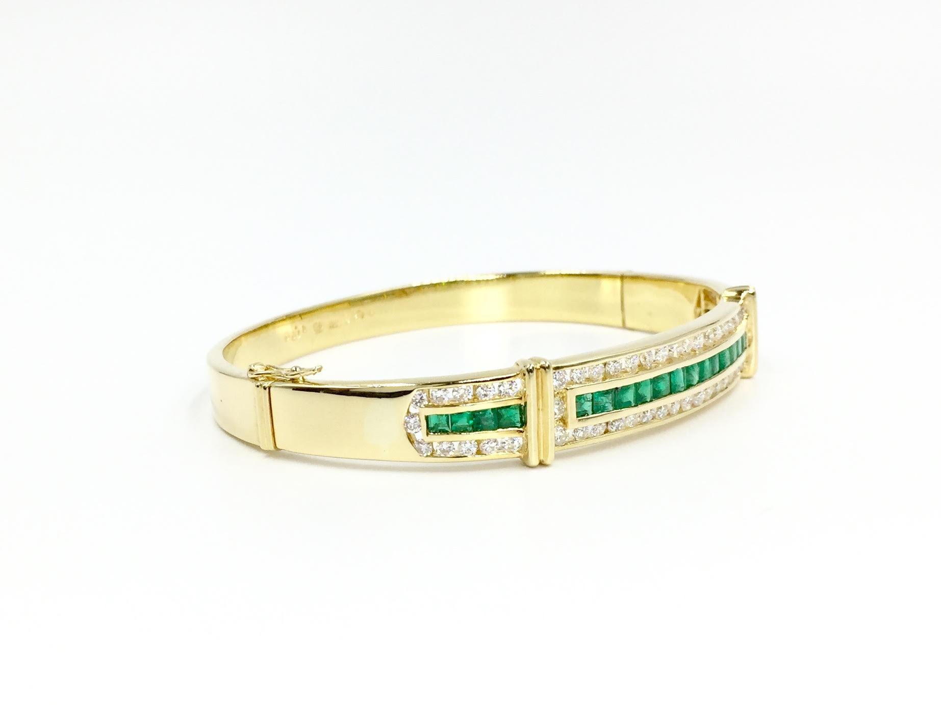 Emerald and Diamond 18 Karat Gold Bangle Bracelet In Excellent Condition In Pikesville, MD