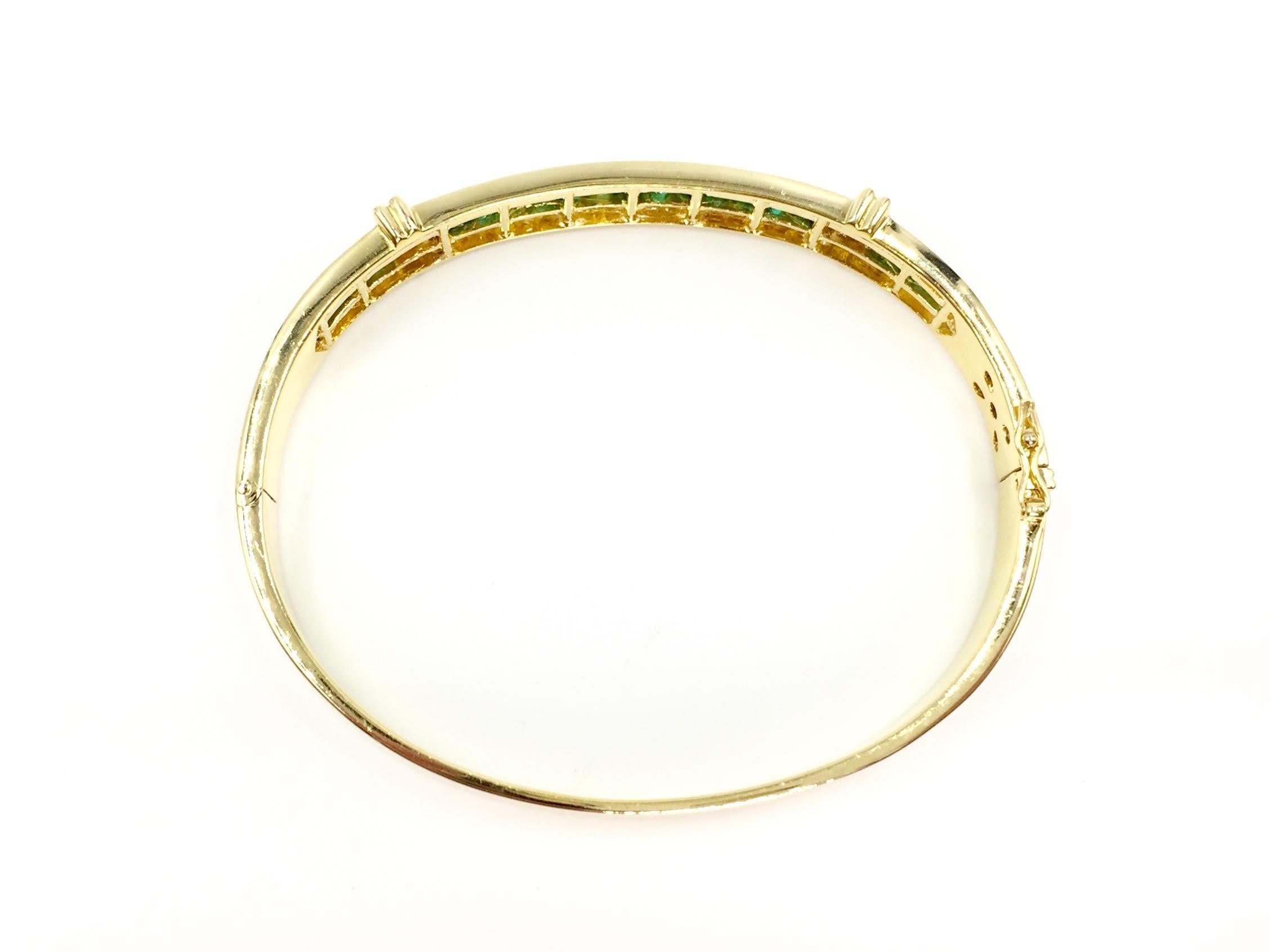 Emerald and Diamond 18 Karat Gold Bangle Bracelet 1