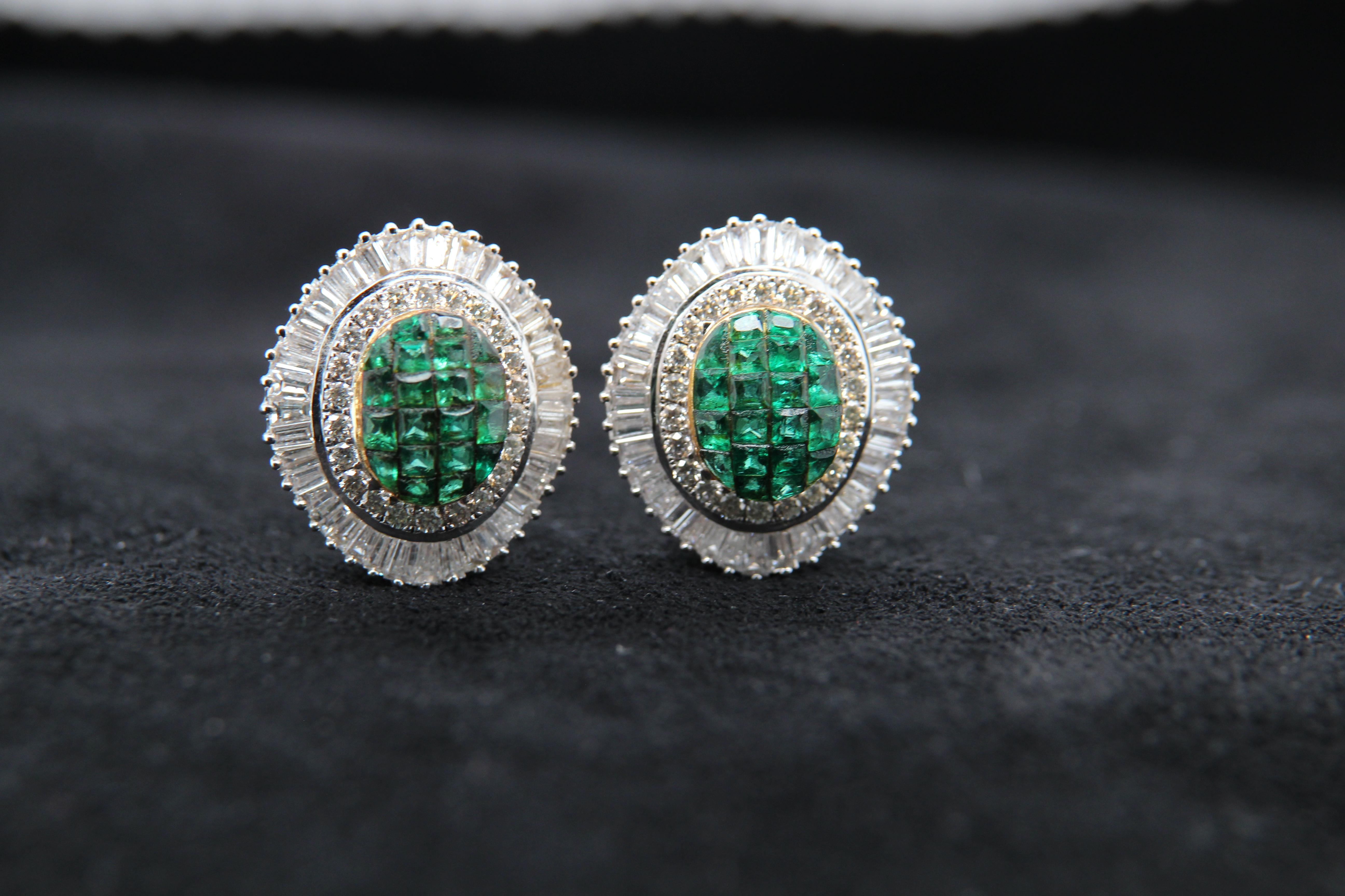 Emerald and Diamond 18 Karat Gold Earring For Sale 1