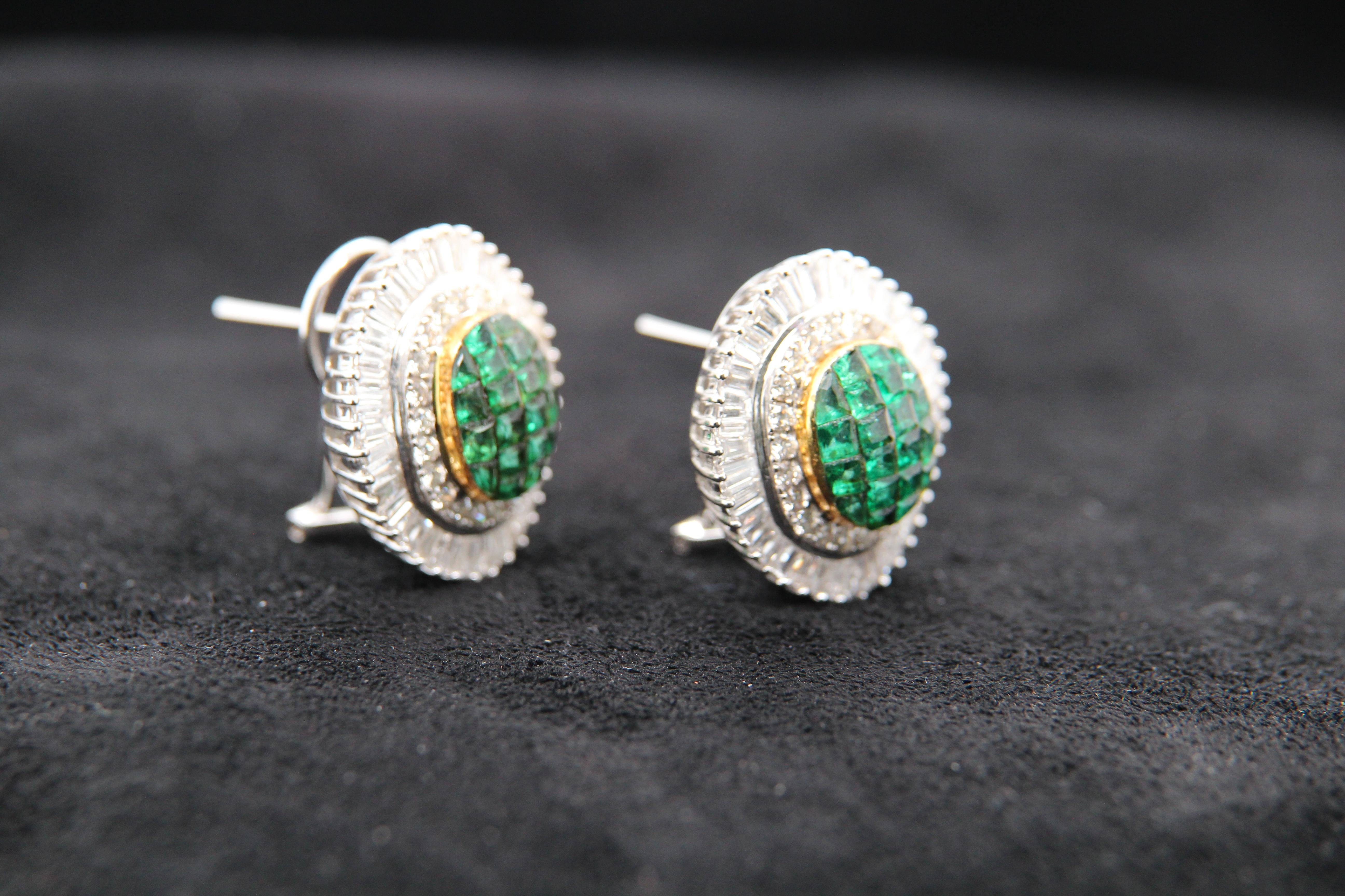 Emerald and Diamond 18 Karat Gold Earring For Sale 3