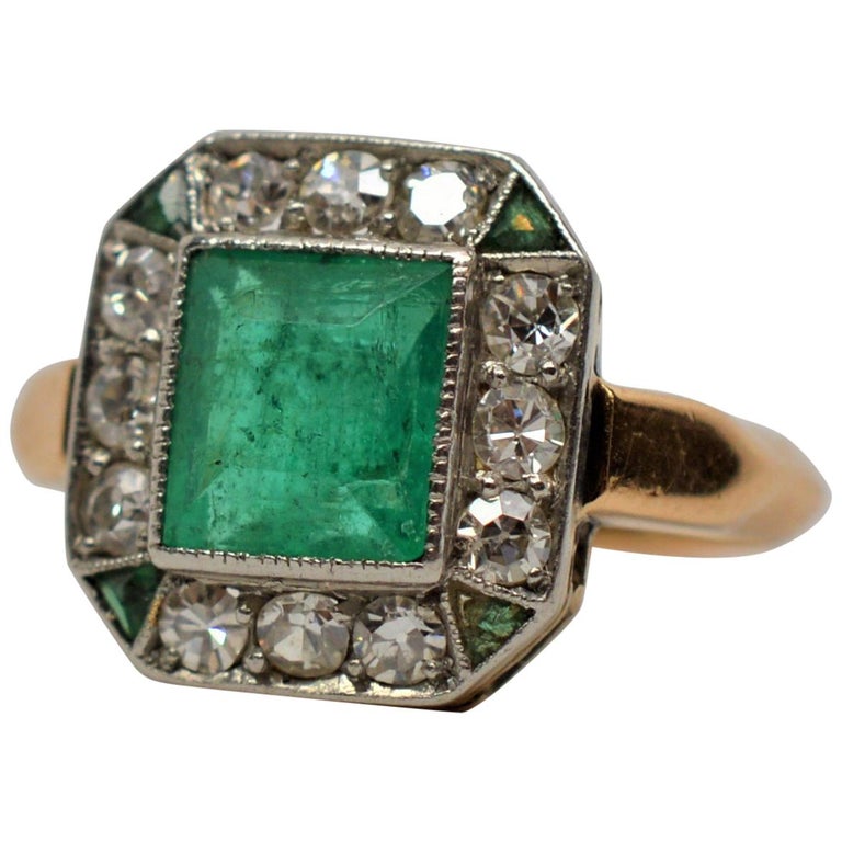 Antique Emerald Diamond Yellow Gold Ring at 1stDibs