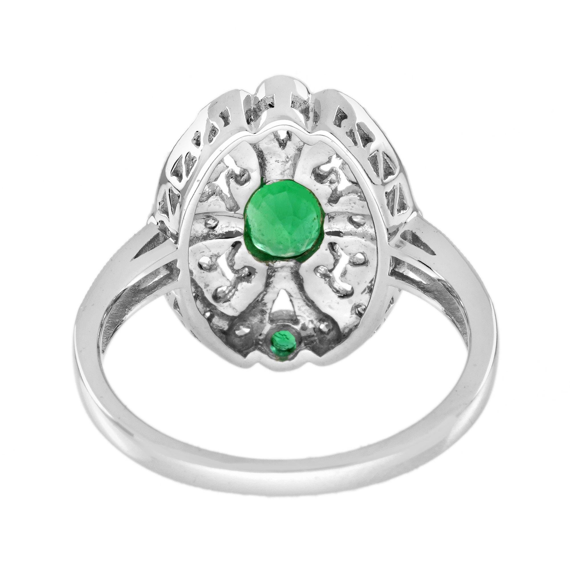 Donna Anello con smeraldo e diamante in stile antico in oro bianco 14 carati in vendita