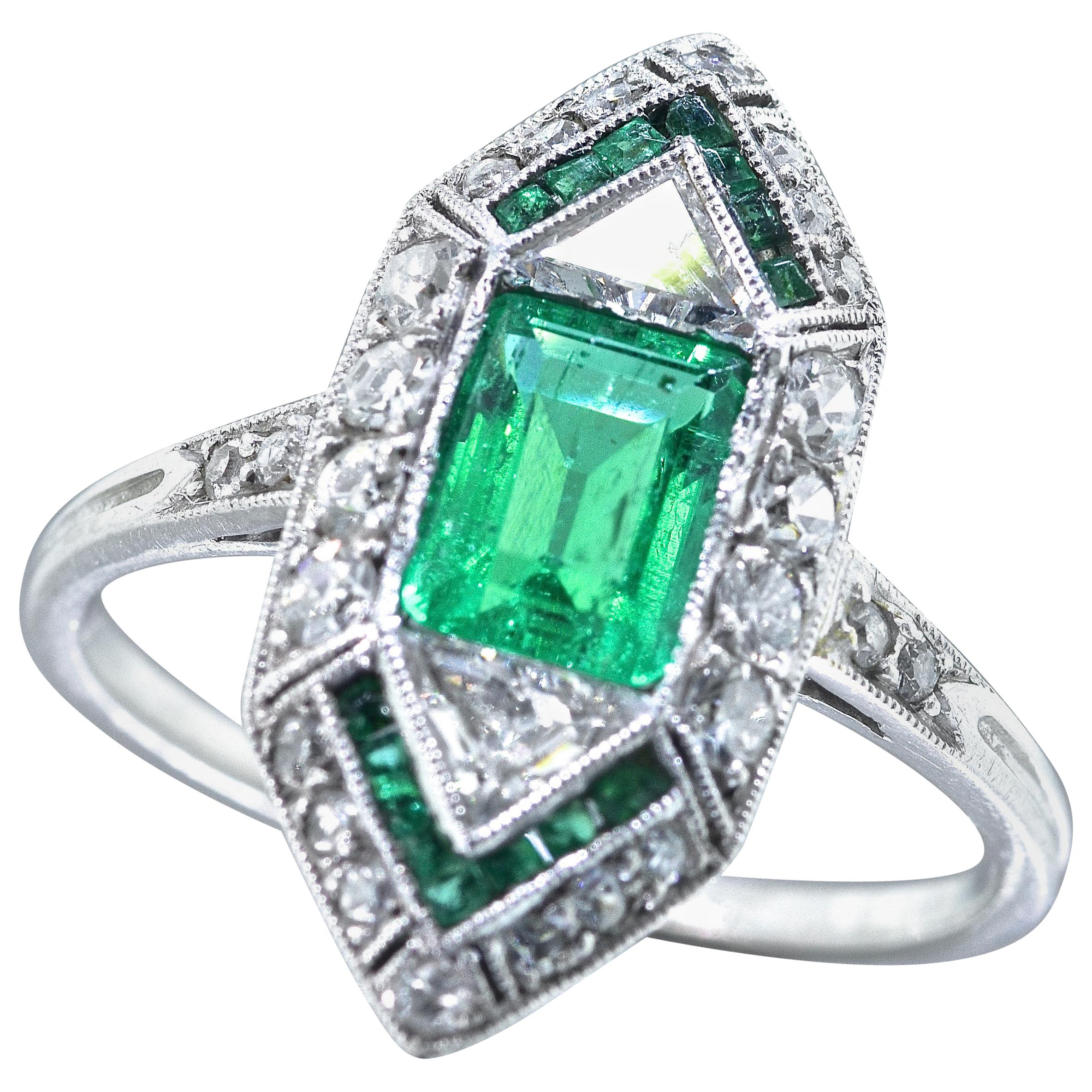 Emerald and Diamond Art Deco Platinum Ring, circa 1925