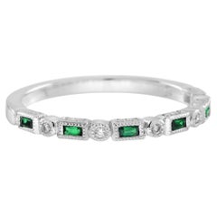 Emerald and Diamond Art Deco Style Band Ring in 9K White Gold