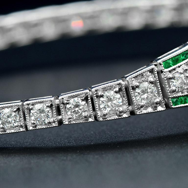 Women's Emerald and Diamond Art Deco Style Bracelet in 18K White Gold For Sale