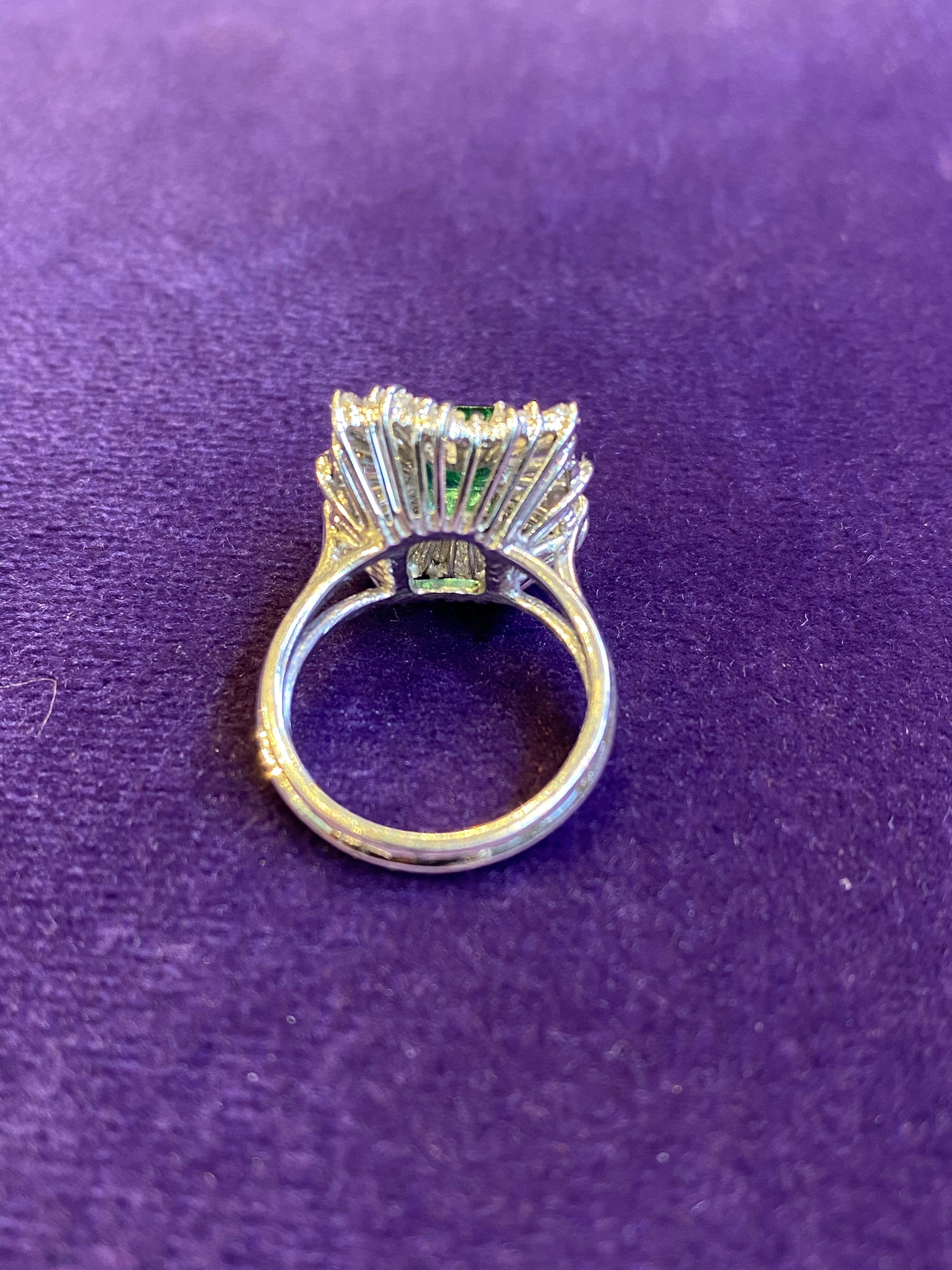 Emerald and Diamond Ballerina Cocktail Ring For Sale 1