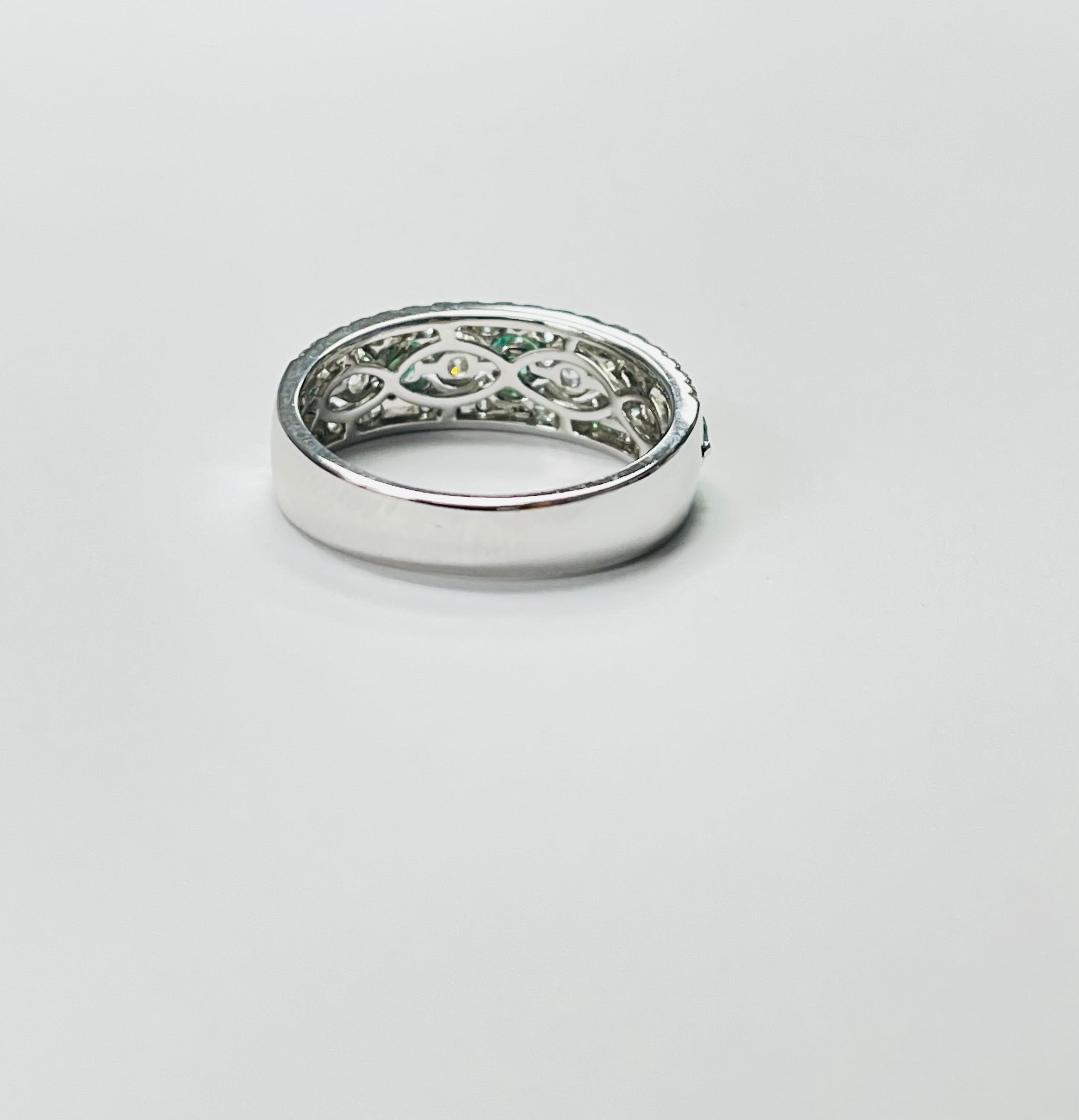 Round Cut Emerald and Diamond Band Ring In 18 Karat White Gold. For Sale
