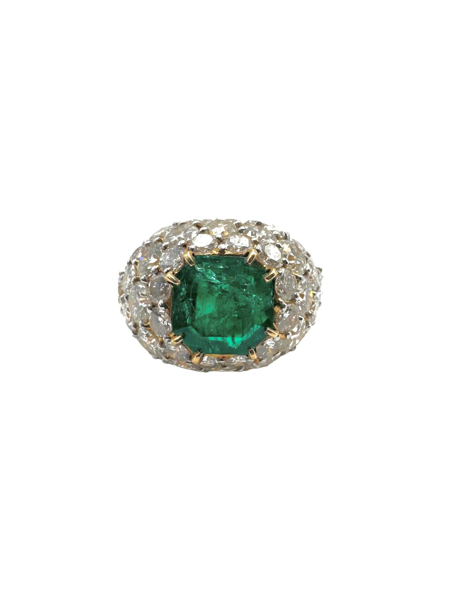 Anello Bombe di smeraldi e diamanti in oro giallo 18 carati e platino In condizioni ottime in vendita a Great Neck Plaza, NY