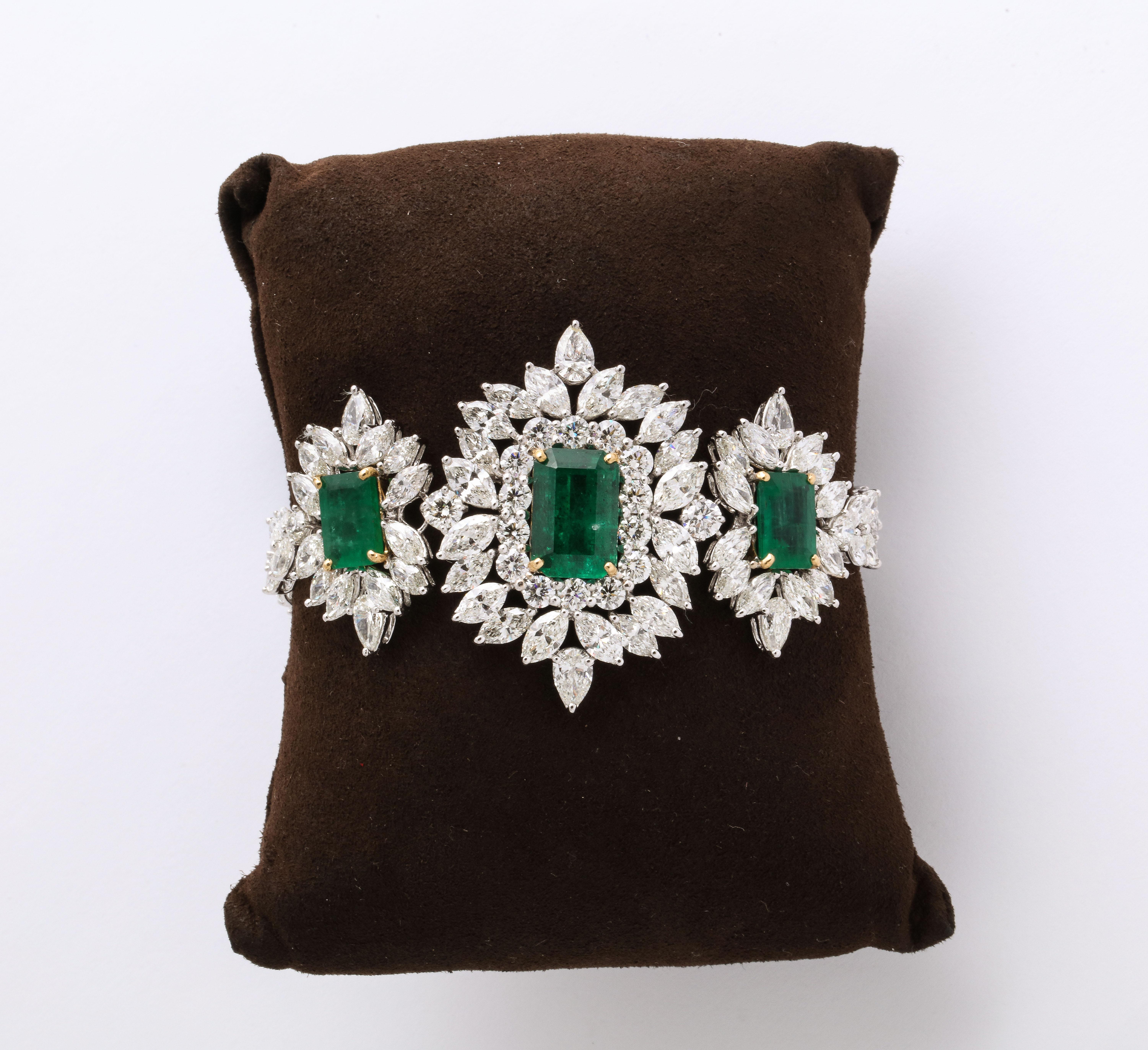 
Important Emerald and Diamond Bracelet 

13.60 carats of 