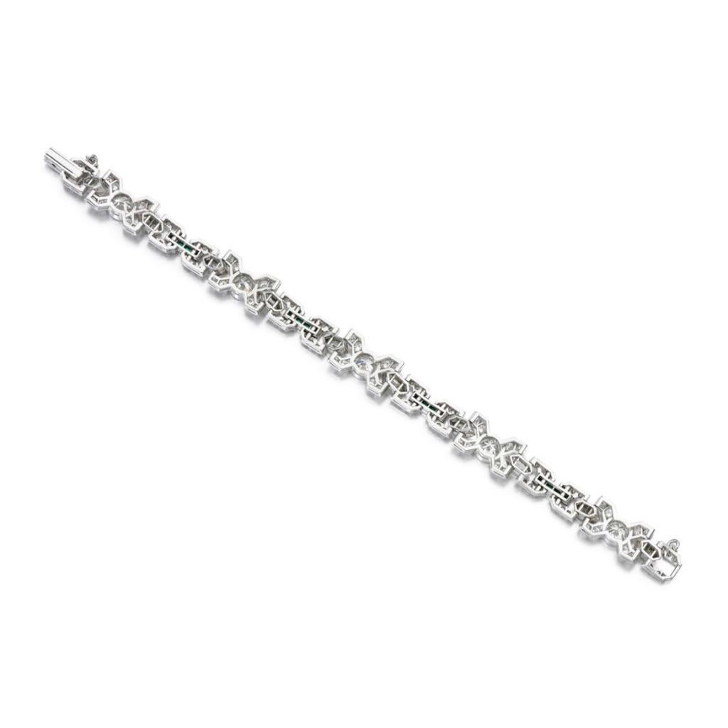 Emerald and Diamond Bracelet In Excellent Condition In New York, NY