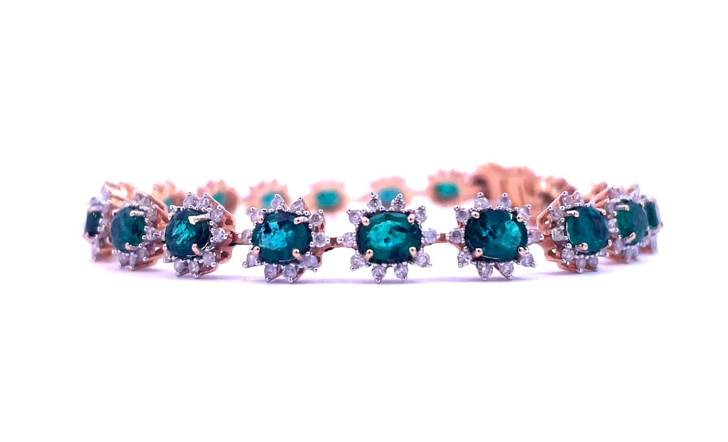 Emerald and Diamond Bracelet in 14K Yellow Gold In New Condition For Sale In LA, CA