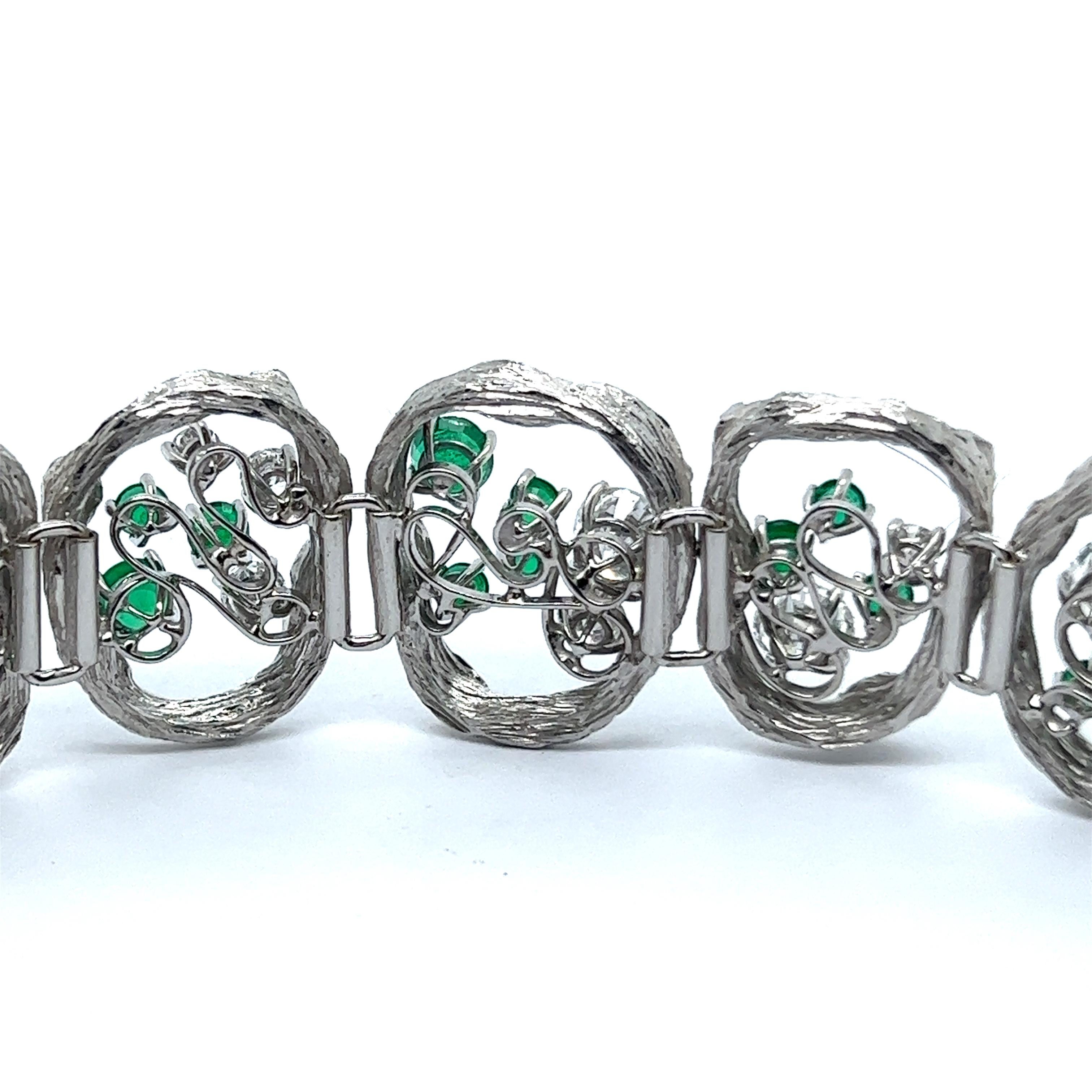 Emerald and Diamond Bracelet in 18 Karat White Gold by Paul Binder  For Sale 4