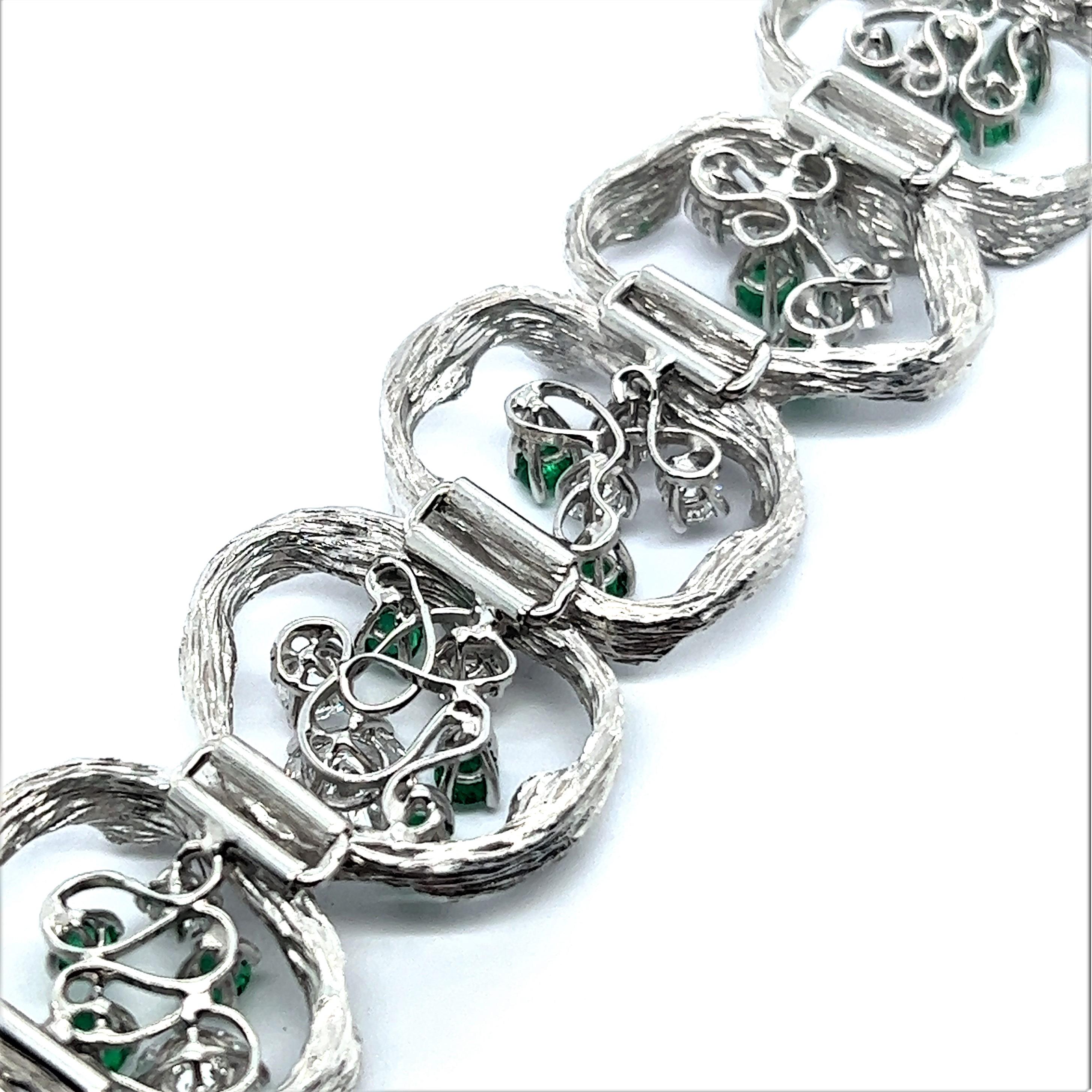Emerald and Diamond Bracelet in 18 Karat White Gold by Paul Binder  For Sale 6