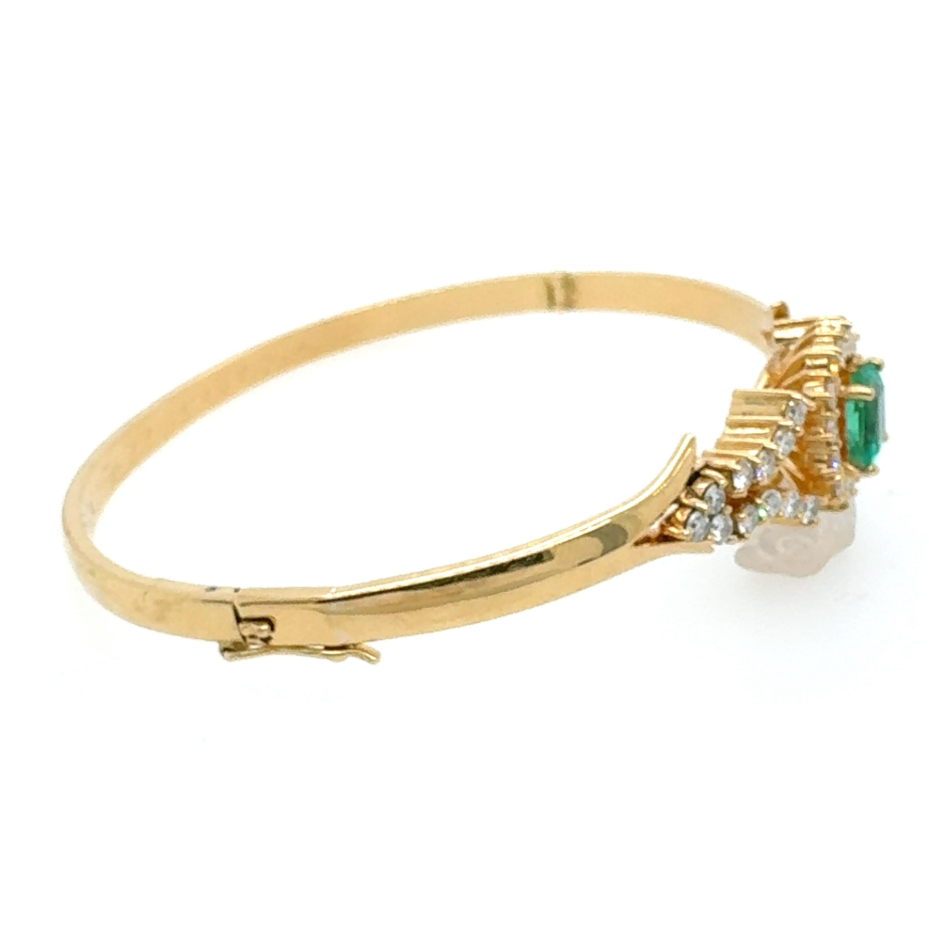 Square Cut Emerald and Diamond Bracelet in 18k Yellow Gold For Sale