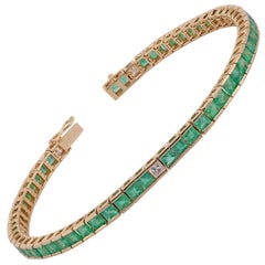 Emerald and Diamond Bracelet Studded in 18 Karat Yellow Gold