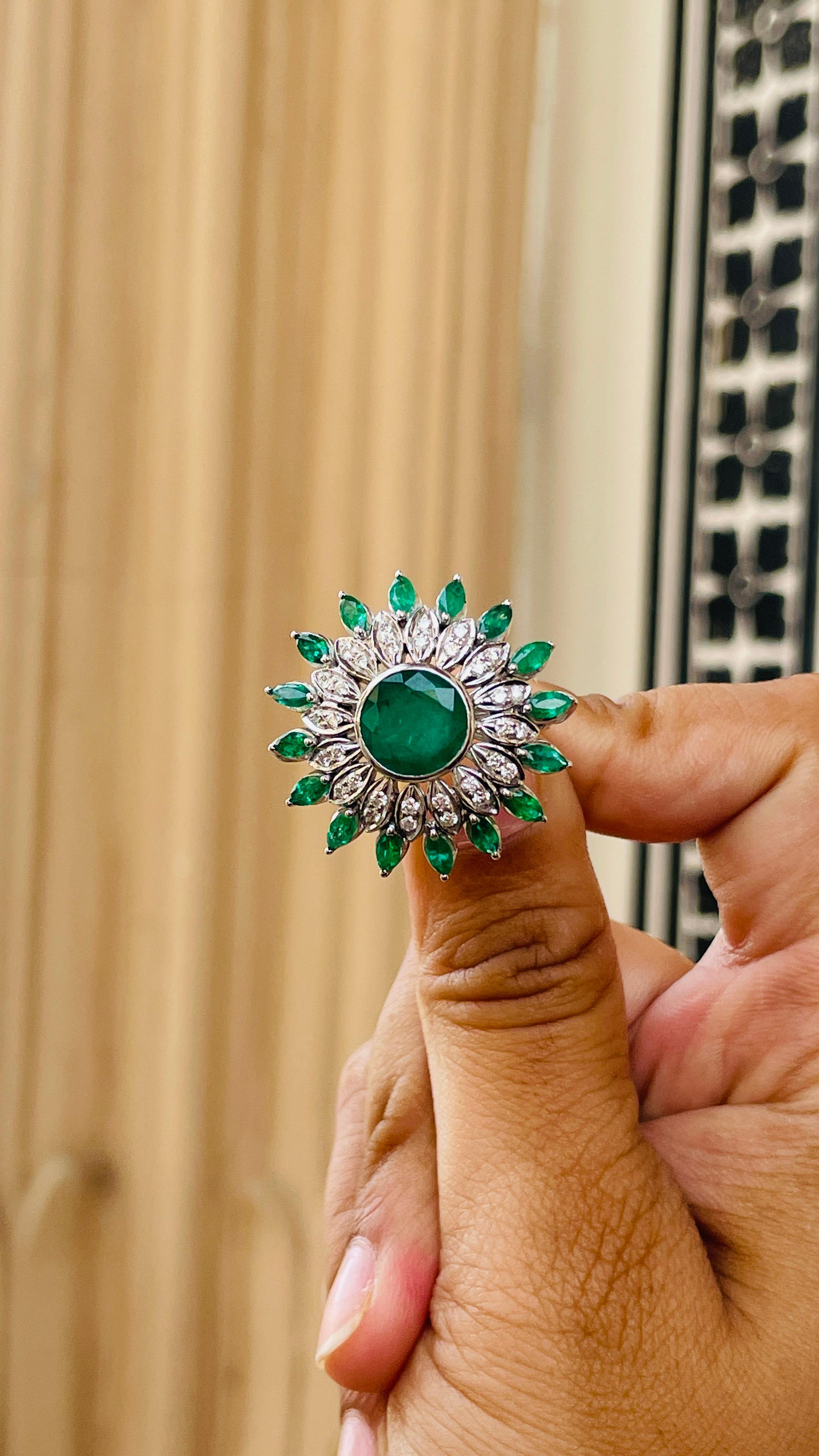 Statement Emerald Ring in 18K White Gold with Diamonds 14