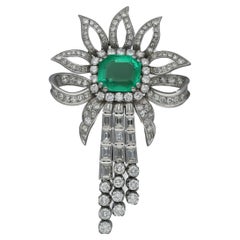 Emerald and diamond brooch Floral design
