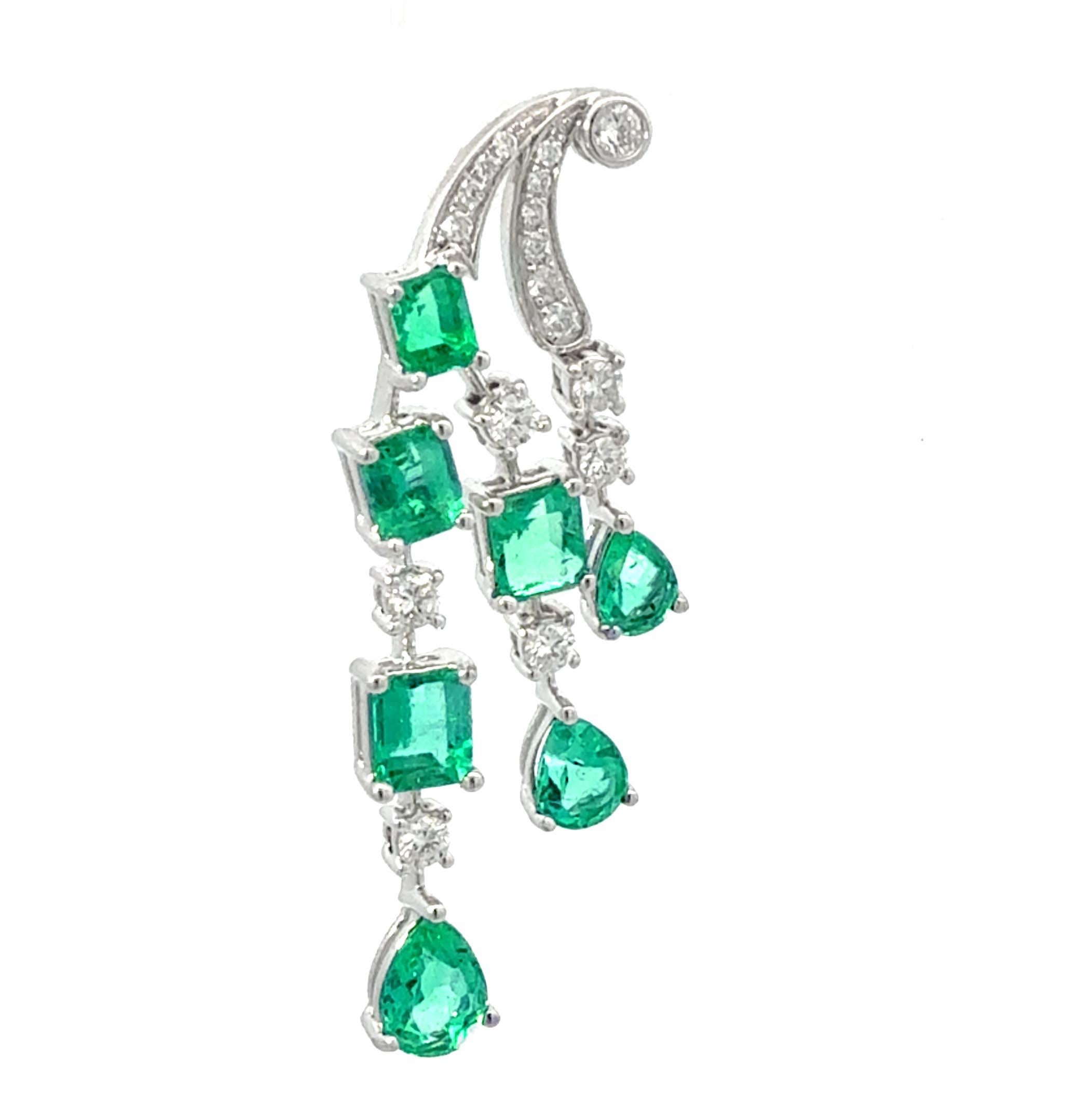 Women's Emerald and Diamond Chandelier Drop Earrings For Sale