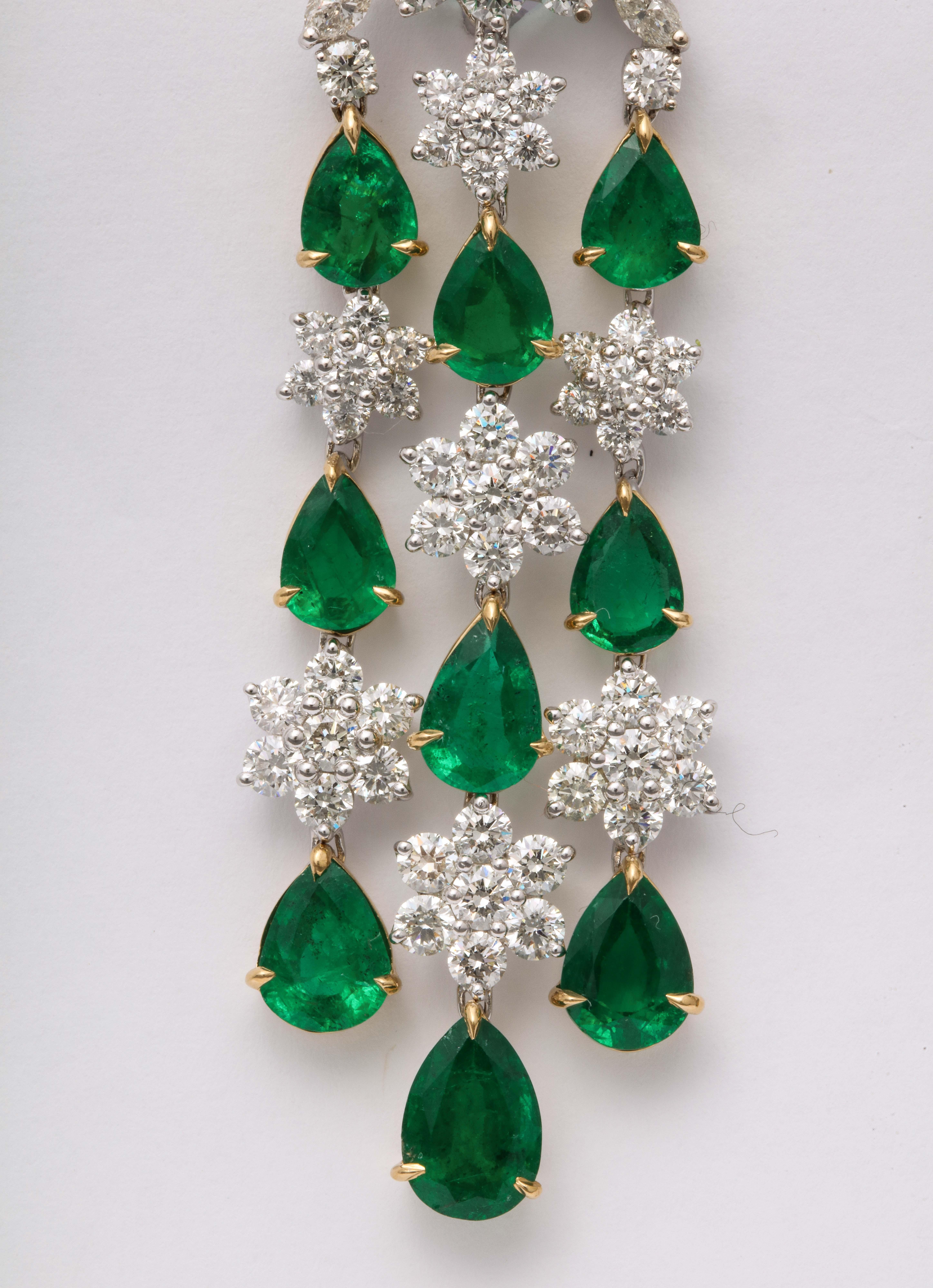 Emerald and Diamond Chandelier Earrings In New Condition For Sale In New York, NY