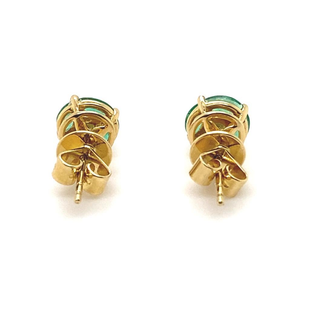 Smaragd- und Diamant-Cluster-Ohrringe aus 18 Karat Gelbgold Damen