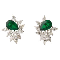 Smaragd- und Diamant-Cluster-Ohrringe