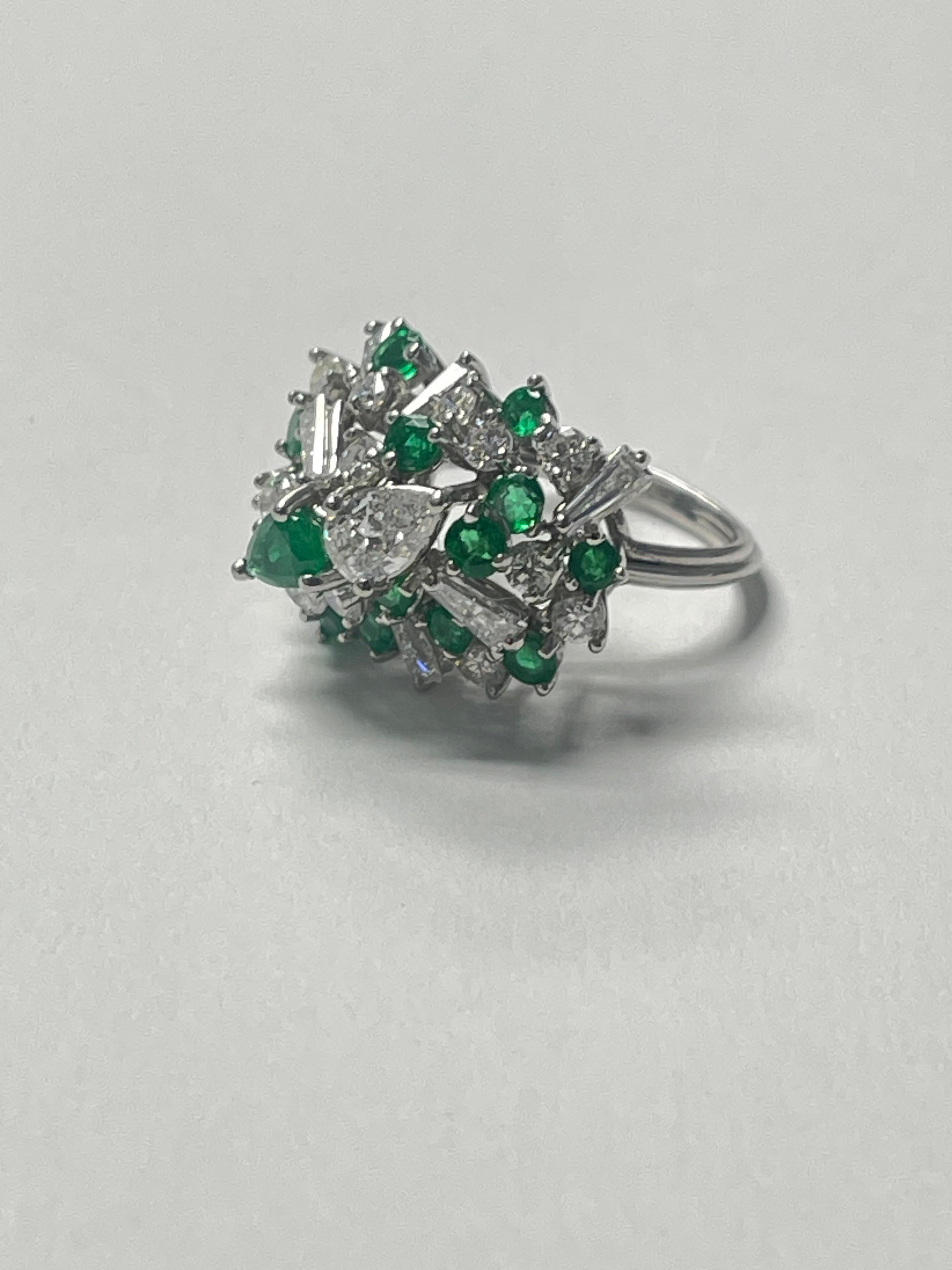 Women's Emerald and Diamond Cluster Ring in 18k White Gold.  For Sale