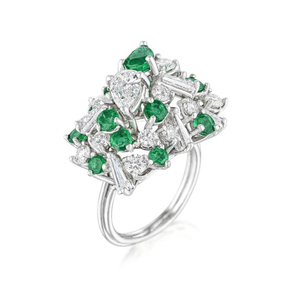 Contemporary Emerald and Diamond Cluster Ring in 18k White Gold.  For Sale