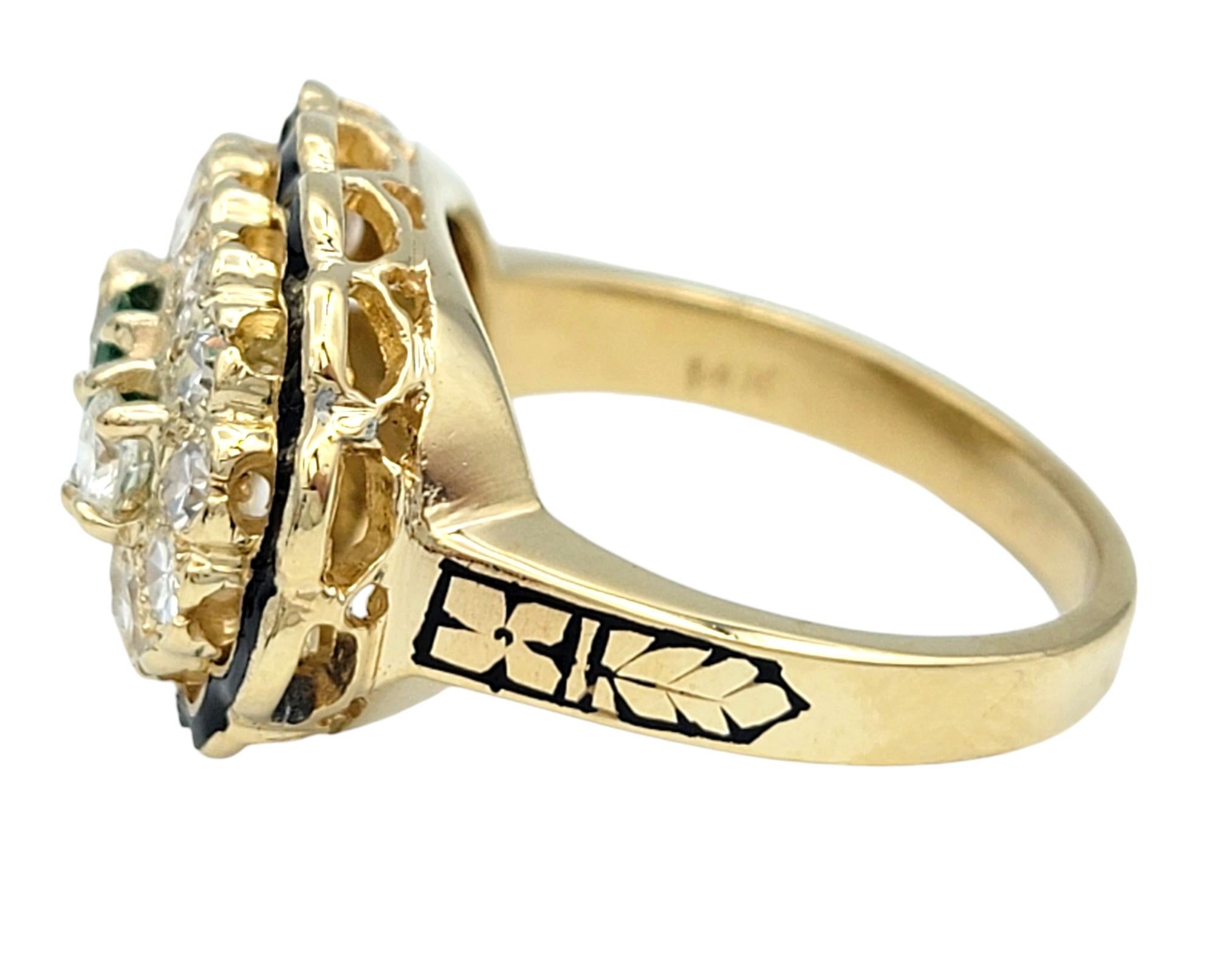 Smaragd- und Diamant-Cluster-Ring mit schwarzer Emaille-Details aus 14 Karat Gold im Zustand „Gut“ im Angebot in Scottsdale, AZ