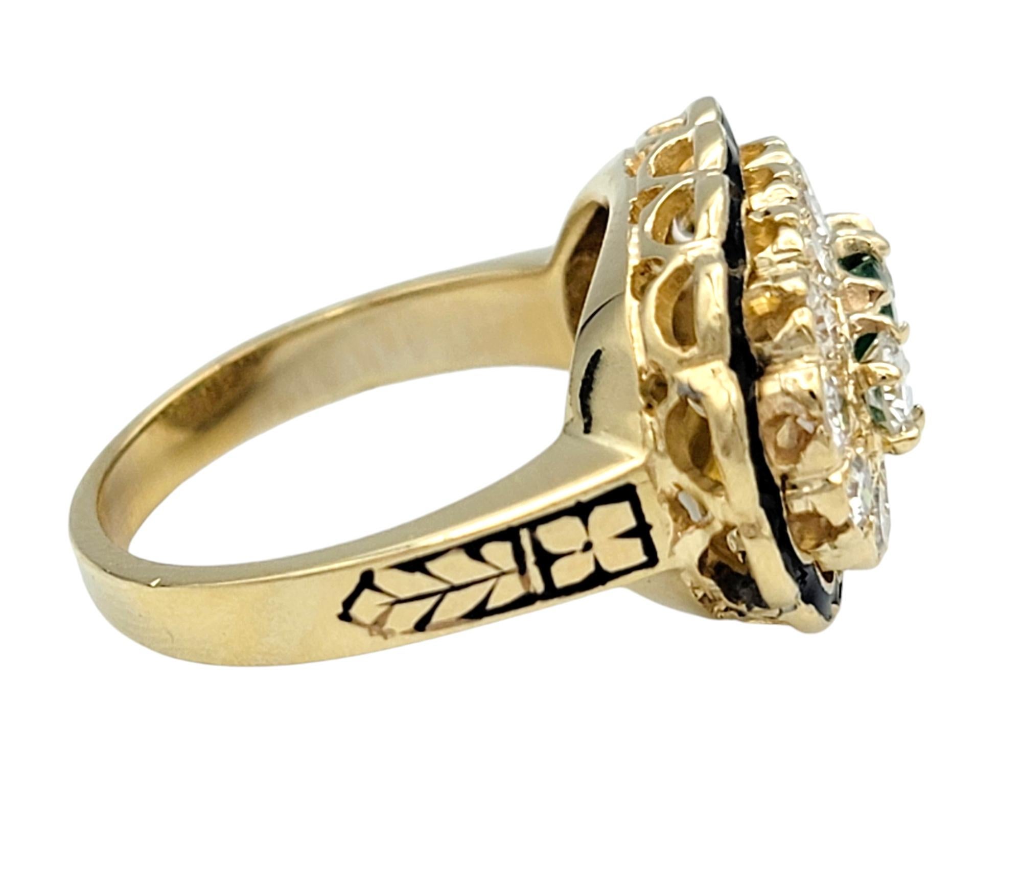 Smaragd- und Diamant-Cluster-Ring mit schwarzer Emaille-Details aus 14 Karat Gold Damen im Angebot