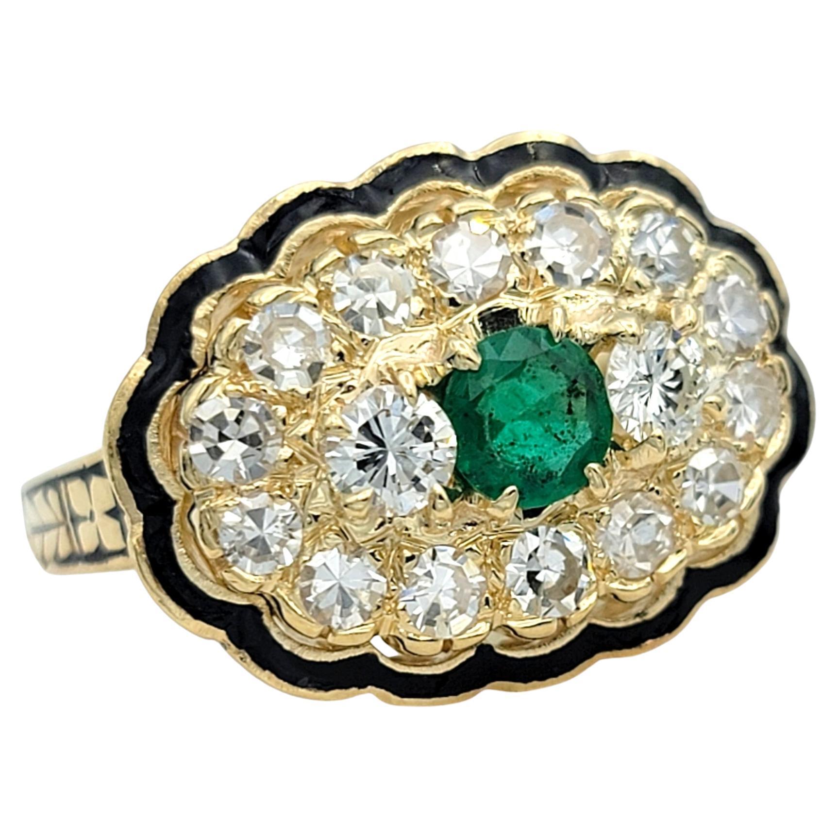 Bague en or 14 carats ornée d'émeraudes et de diamants avec détails en émail noir