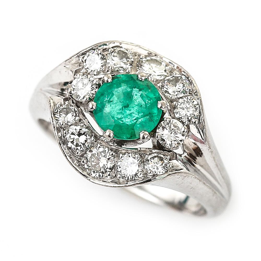 Emerald and Diamond Cluster Ring 18 Karat White Gold 6