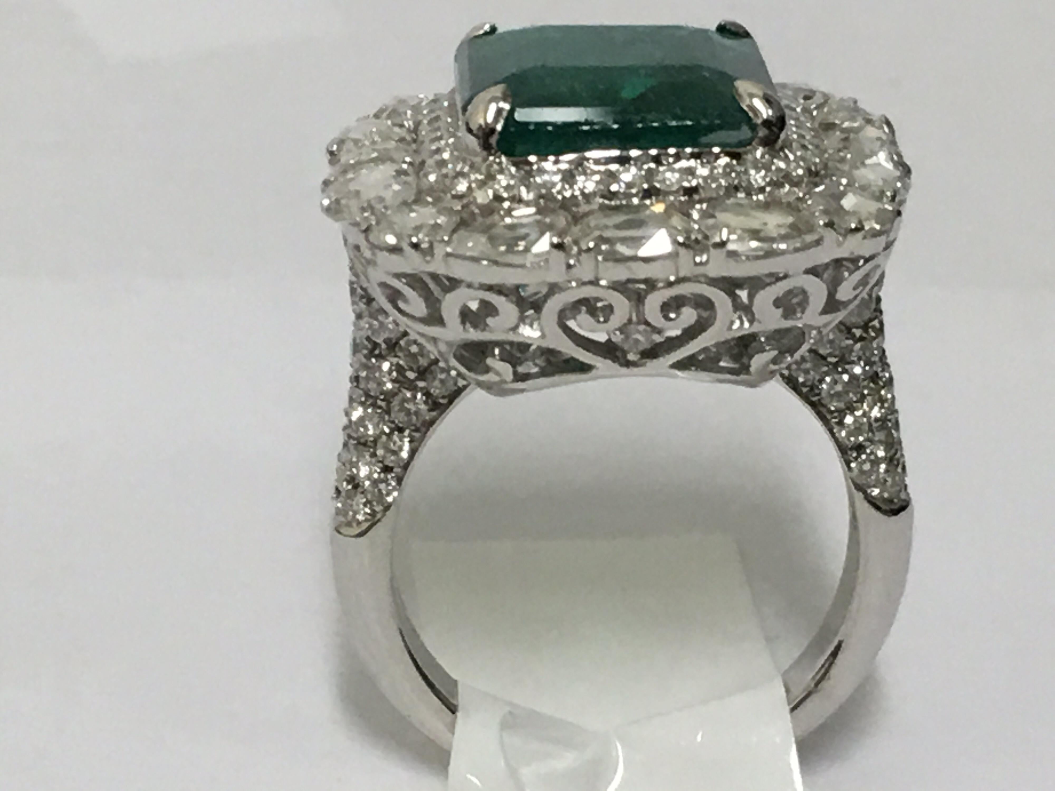 emerald and diamond cocktail ring
