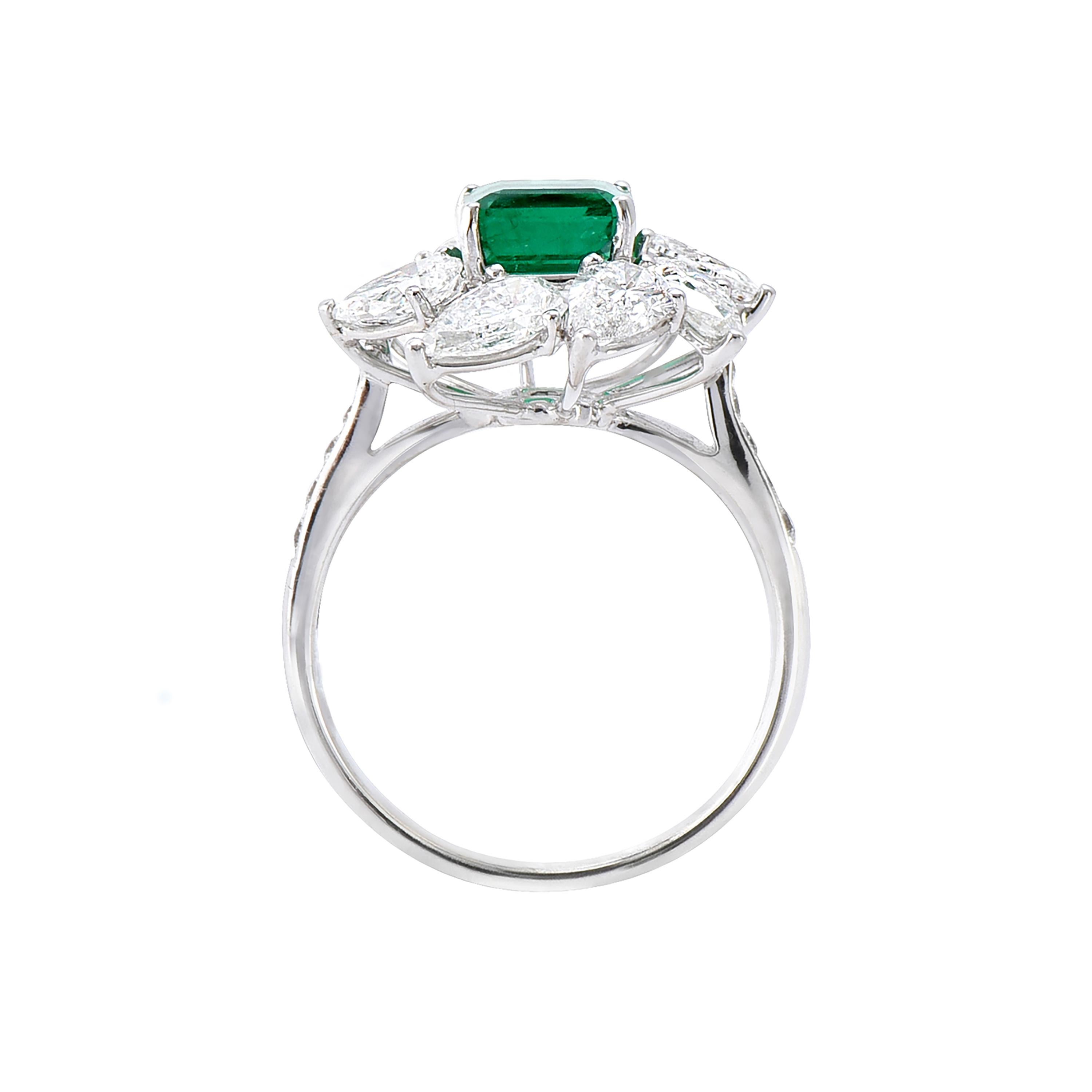 Modern Laviere Emerald and Diamond Cocktail Ring For Sale