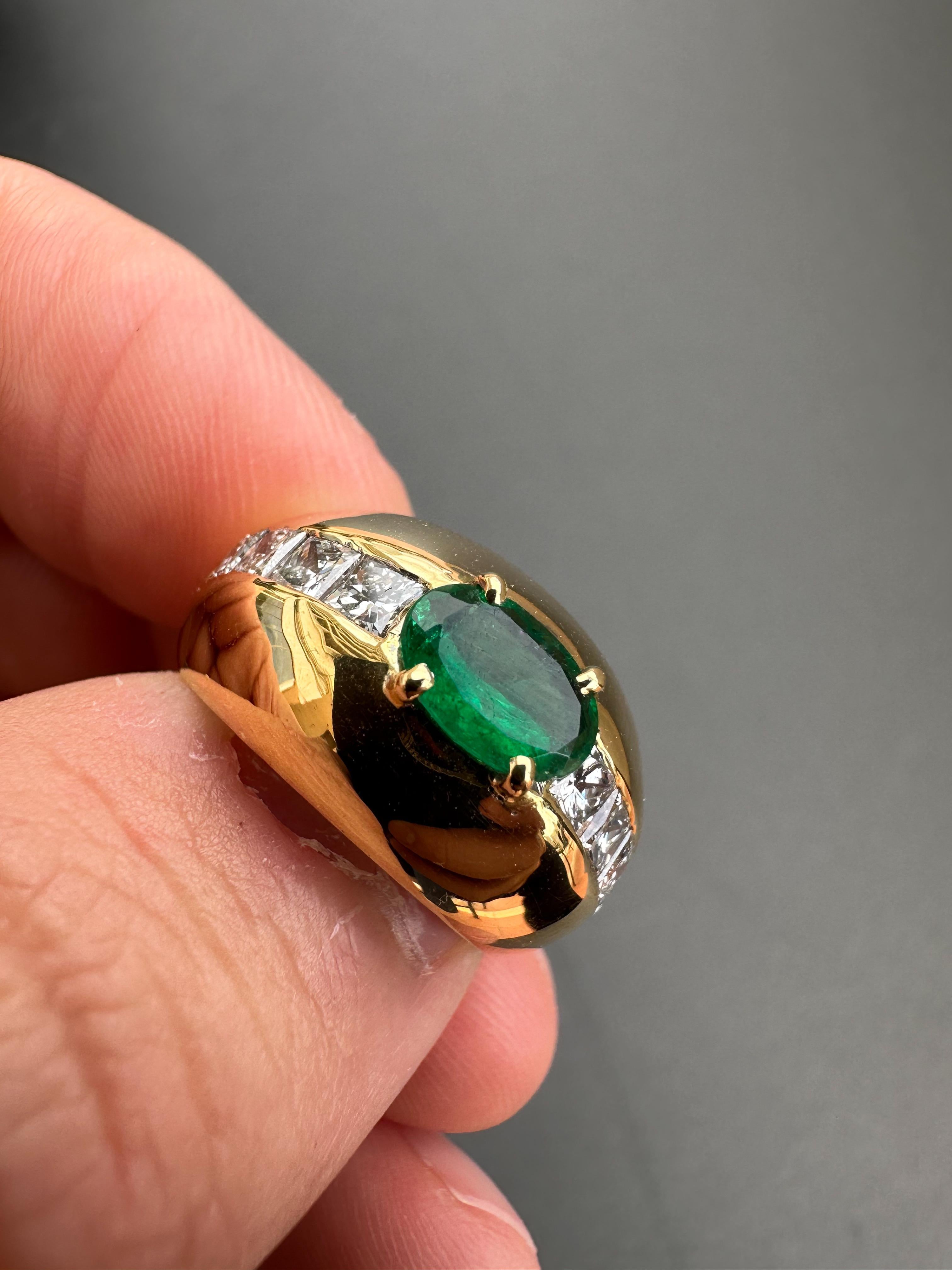 Contemporary Emerald and Diamond Cocktail Ring set in Yellow Gold For Sale