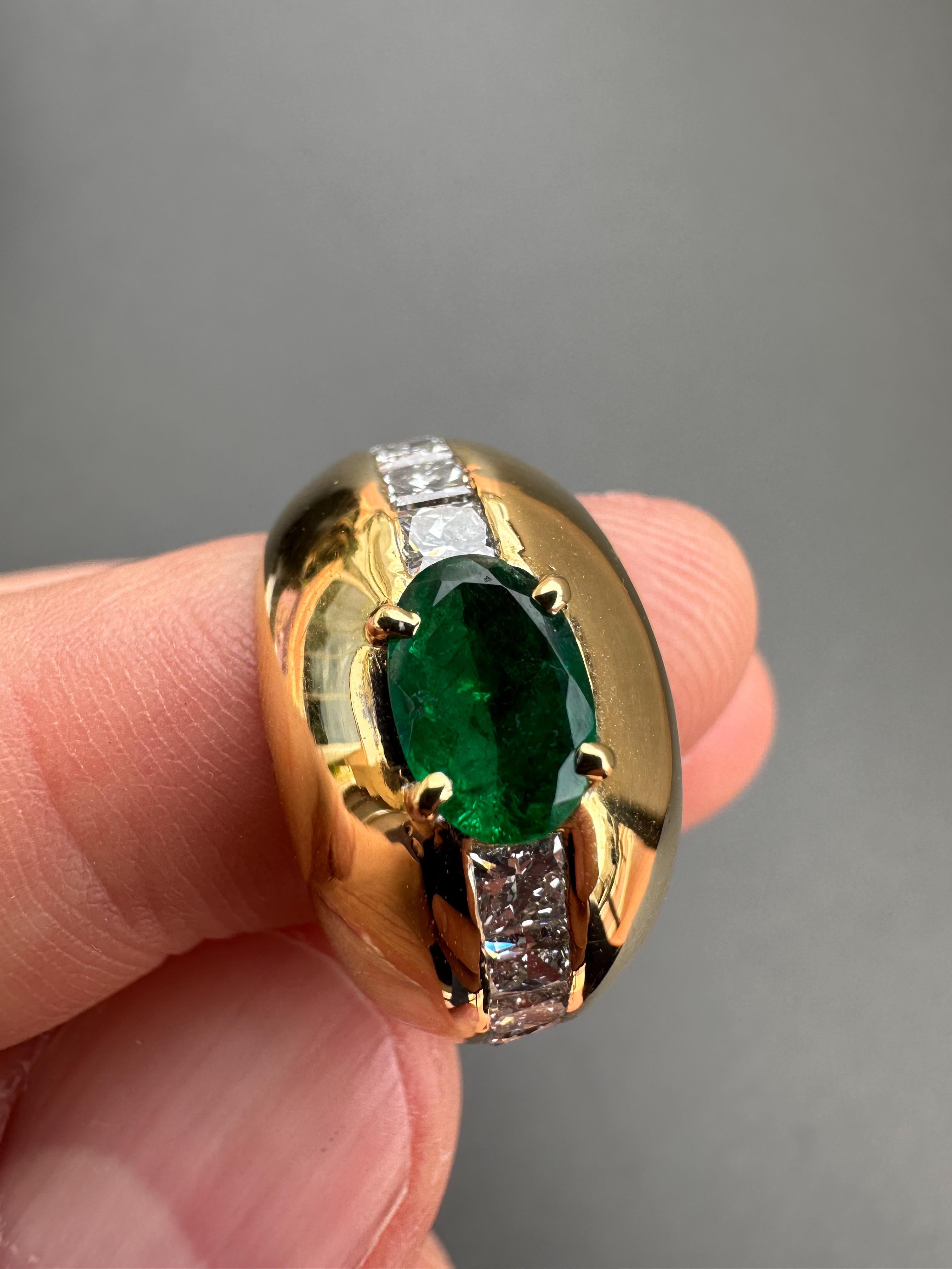 Mixed Cut Emerald and Diamond Cocktail Ring set in Yellow Gold For Sale