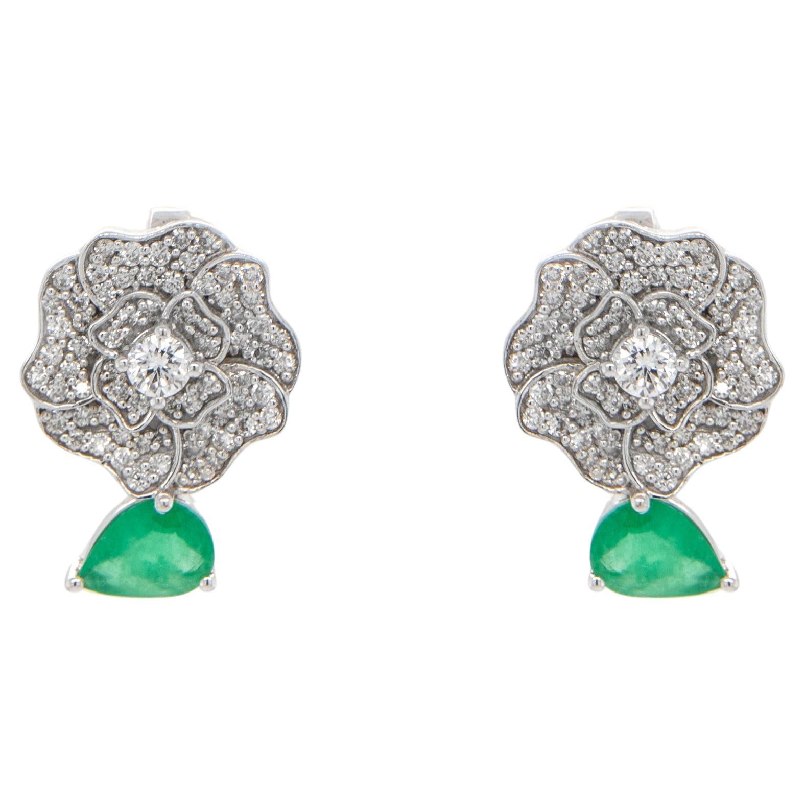 Emerald and Diamond Dangle Earrings 2.3 Carats Total 18k White Gold For Sale
