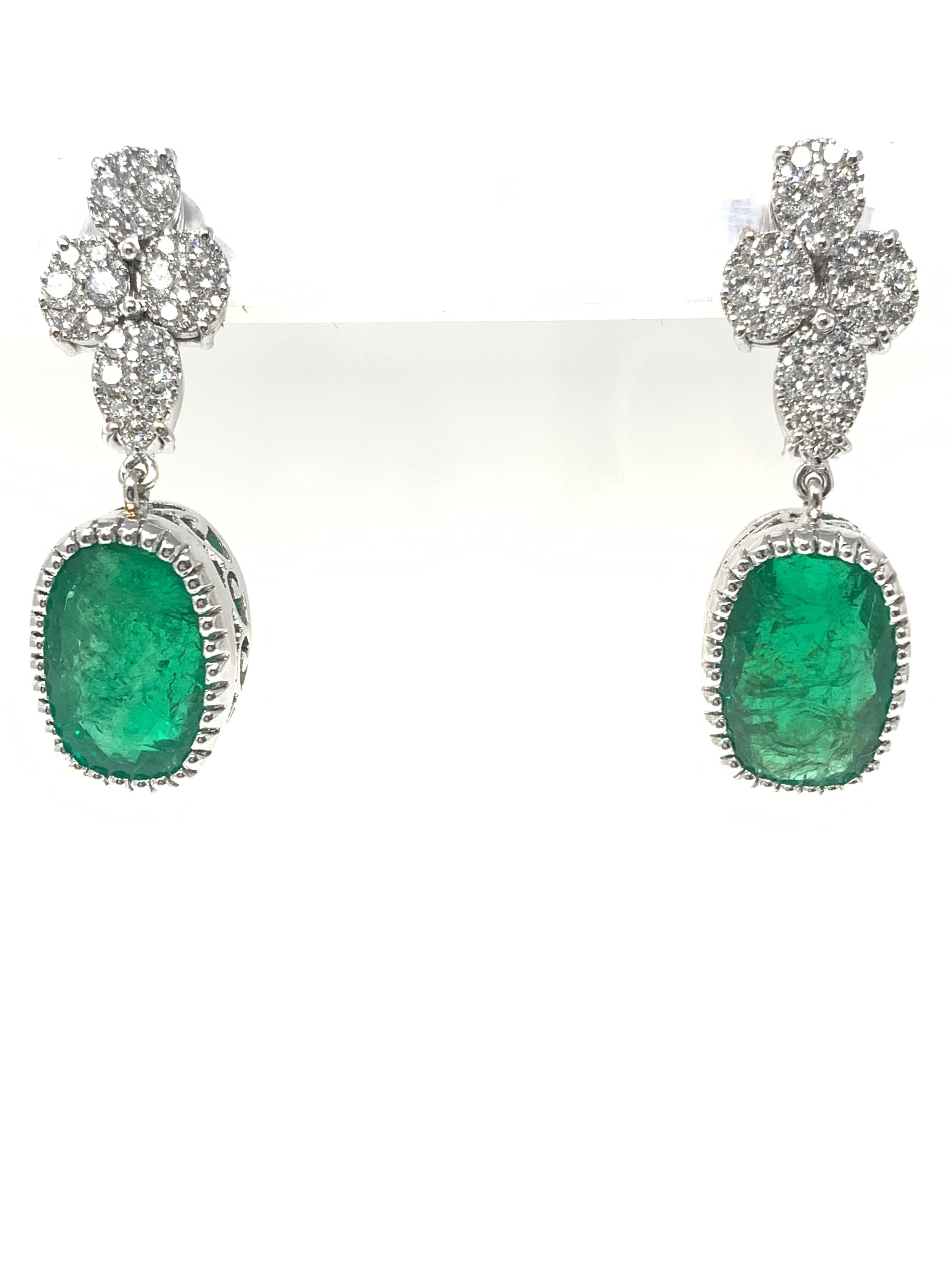 Contemporary Emerald and Diamond Dangle Earrings in 18 Karat White Gold