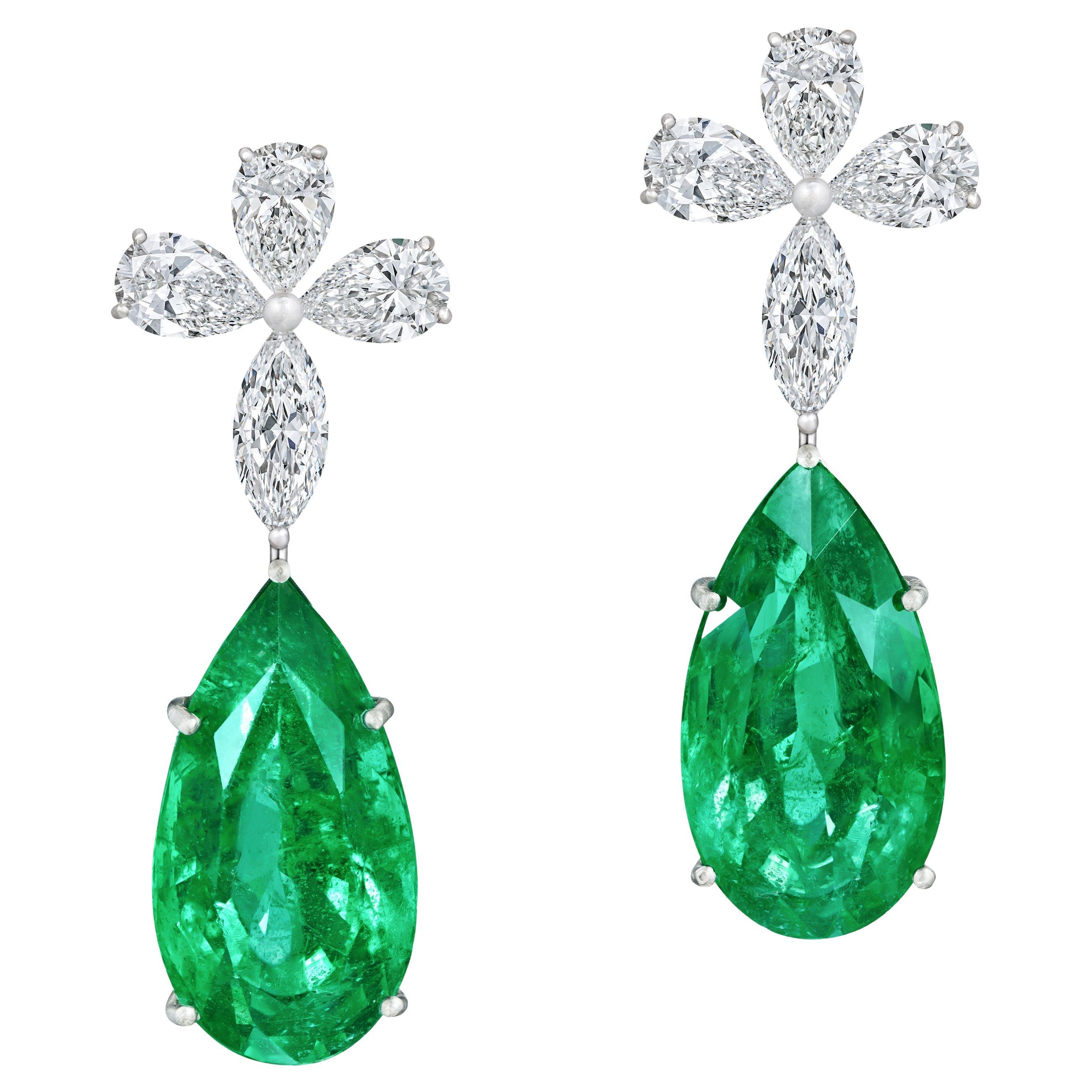 Emerald and Diamond Dangle Earrings  Natural 12ct and 1.6ct Stud Dangle Earring For Sale