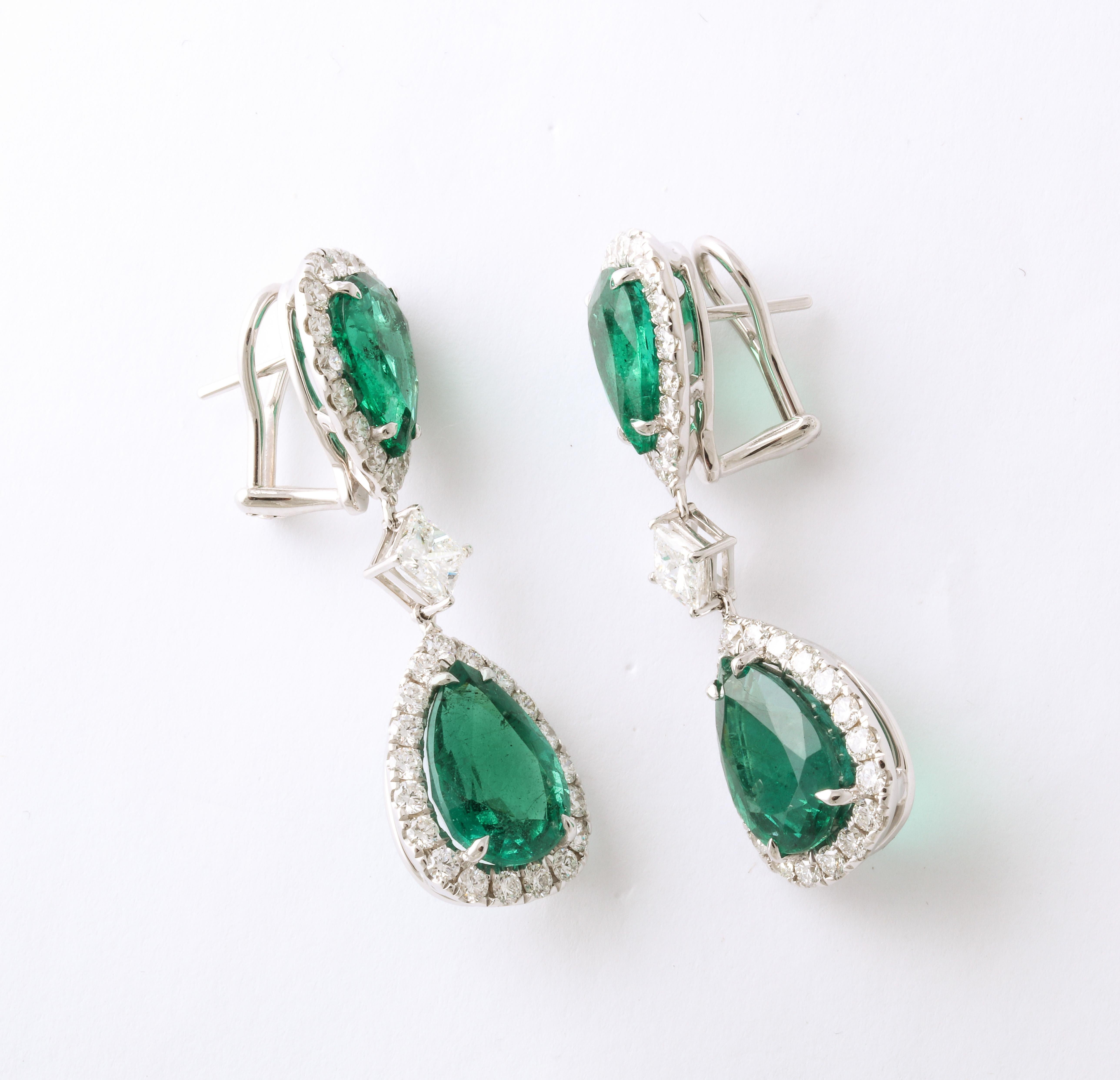 Emerald and Diamond Drop Earring  For Sale 3