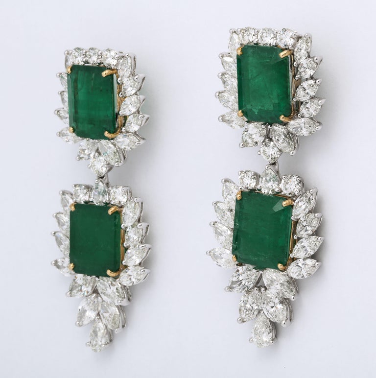 Women's Emerald and Diamond Drop Earrings For Sale