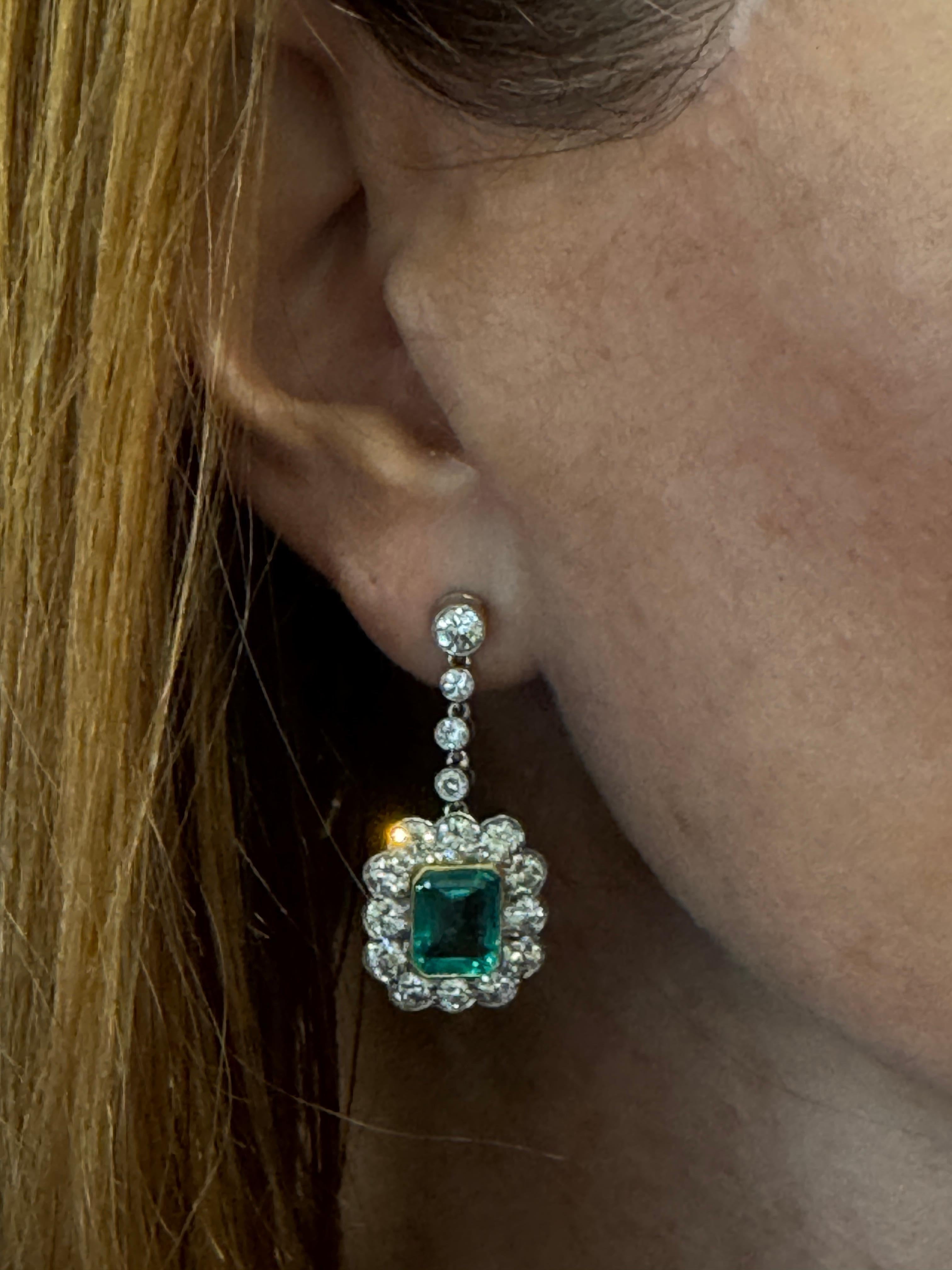 da uomo o donna Orecchini a goccia con smeraldo e diamante in vendita