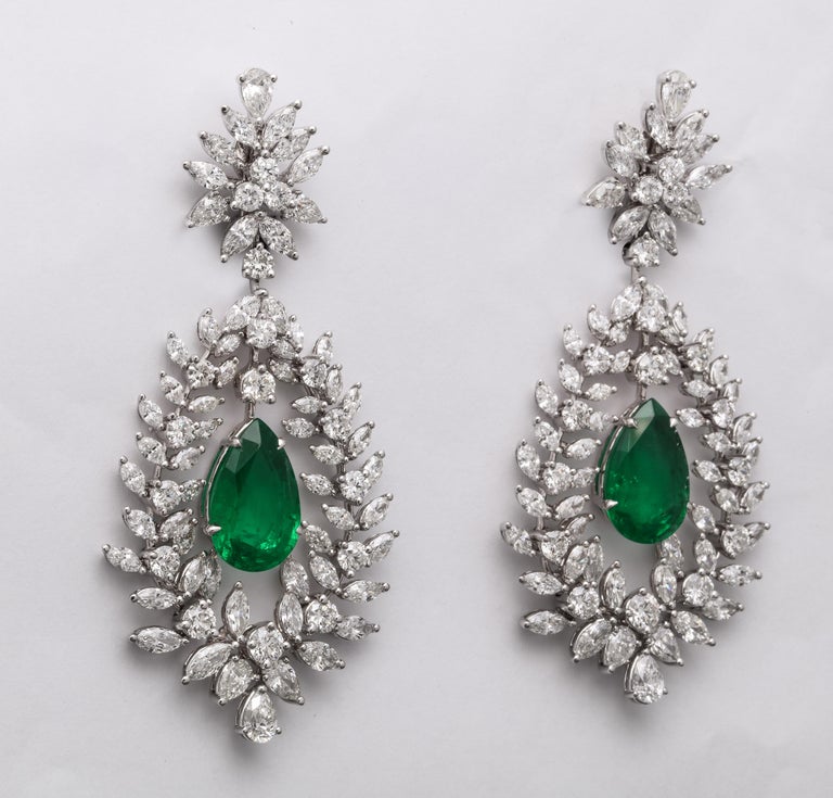 Emerald and Diamond Drop Earrings For Sale 3