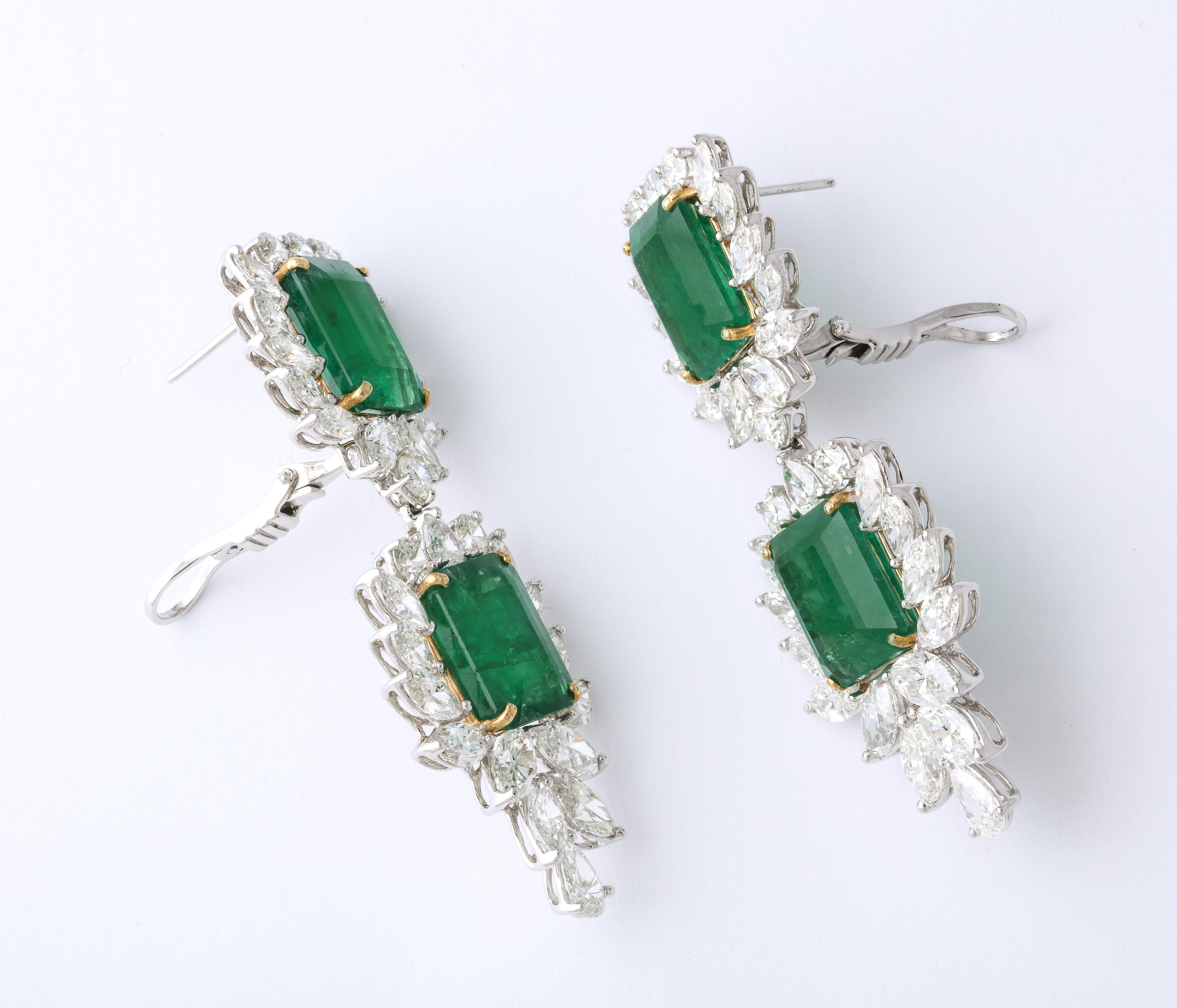 Women's Emerald and Diamond Drop Earrings For Sale