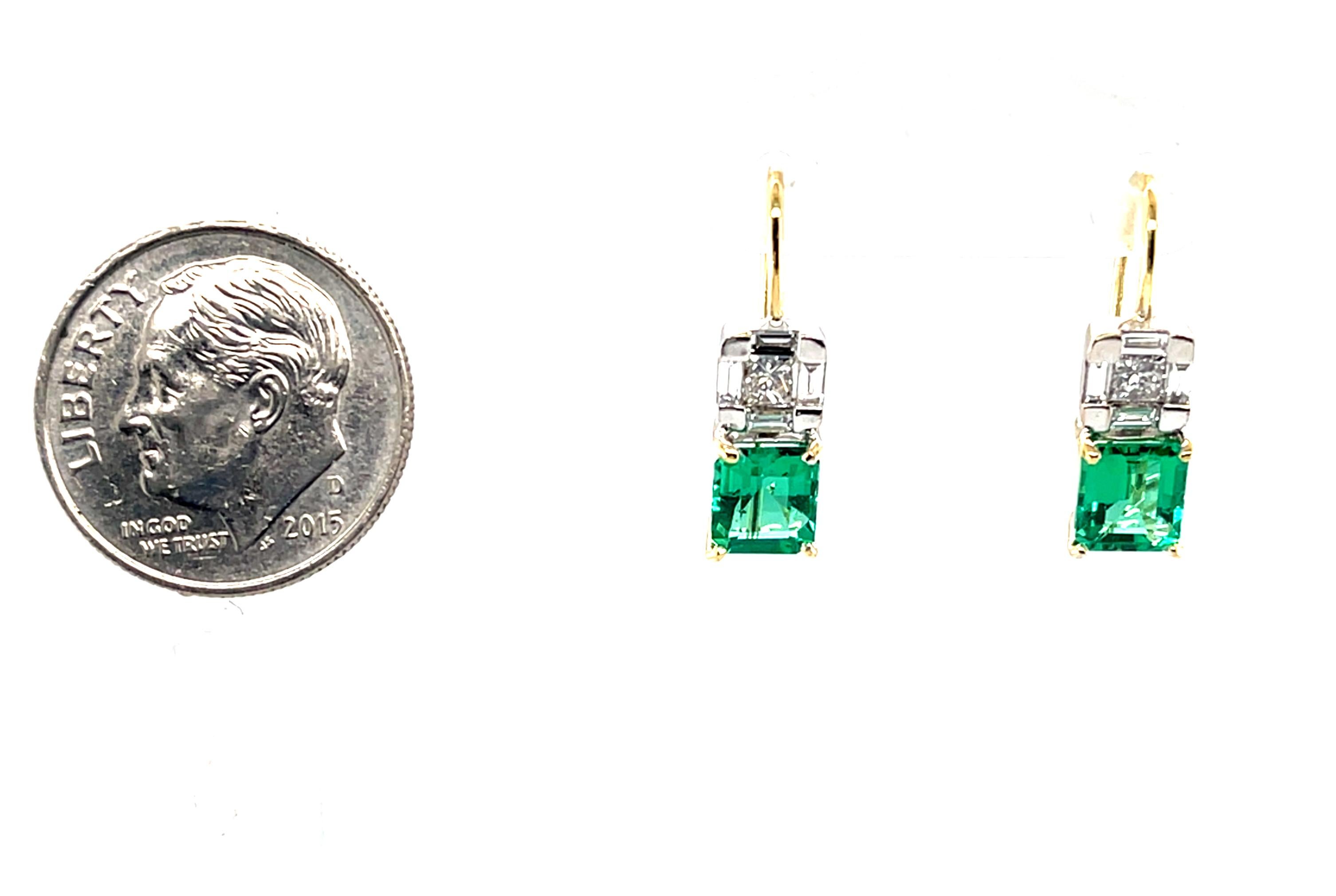 Women's Emerald and Diamond Drop Earrings in 18k White and Yellow Gold, 1.39 Carats For Sale