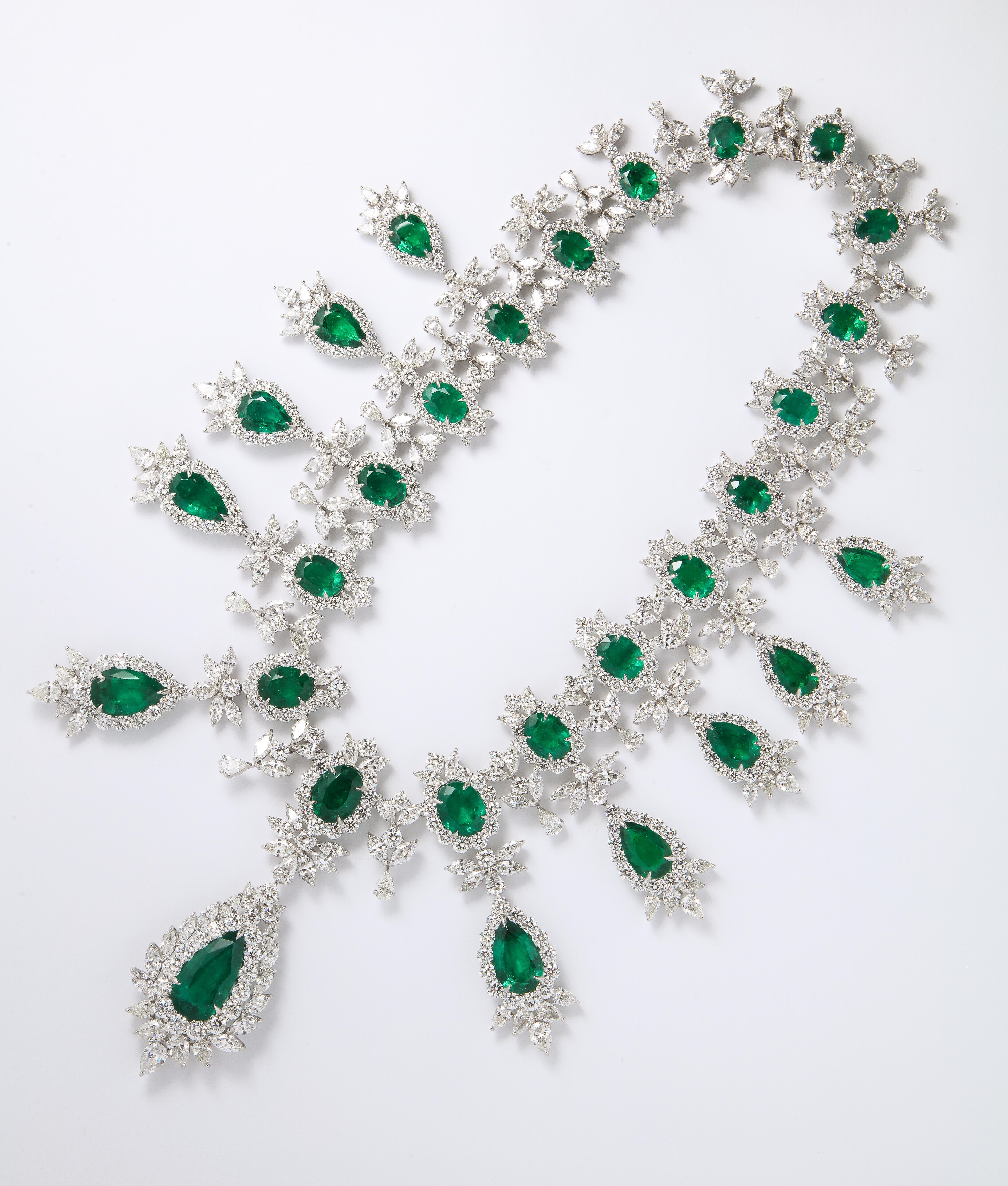 Emerald and Diamond Drop Necklace For Sale 4