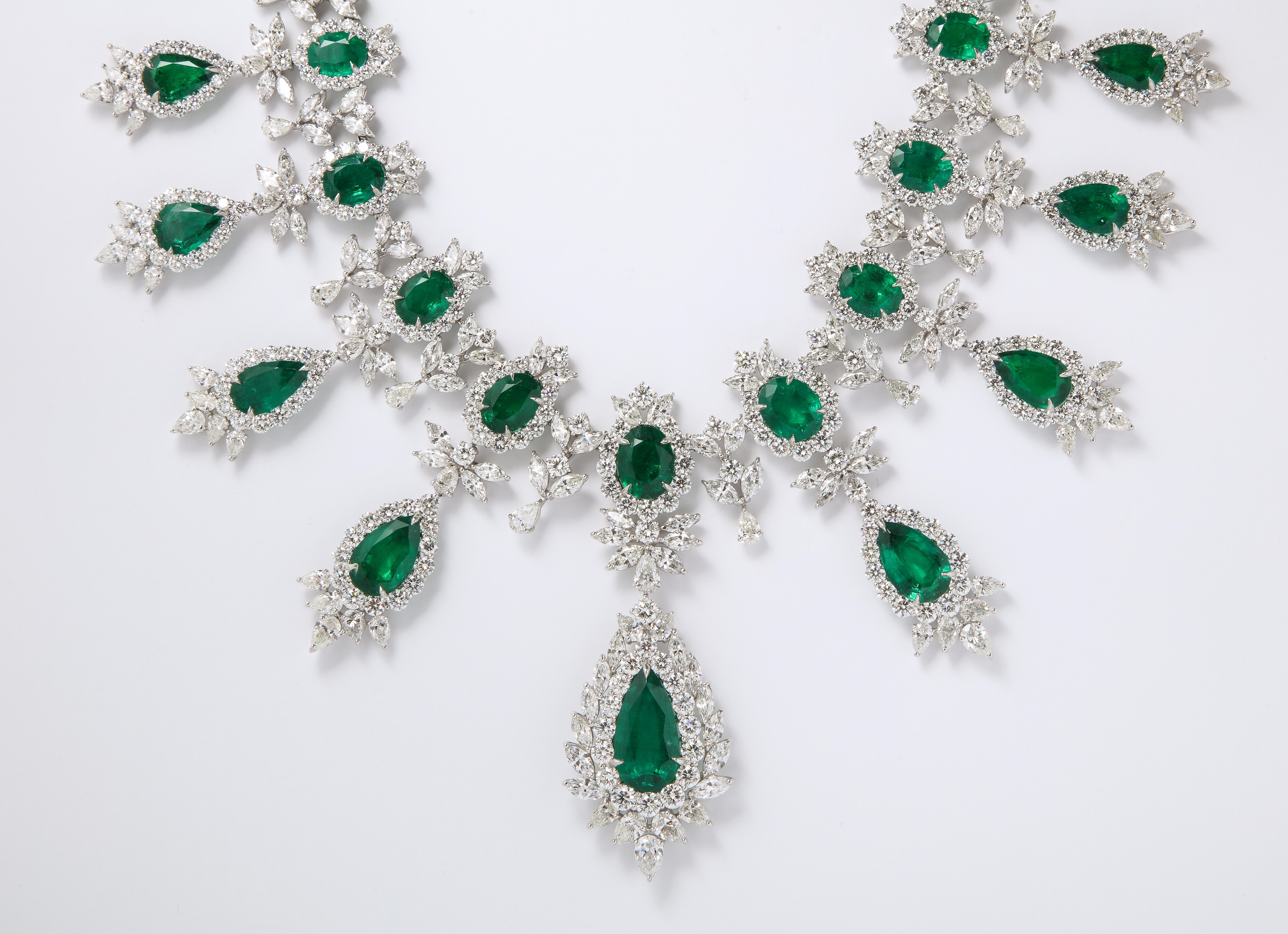 Smaragd und Diamant Tropfen Halskette im Zustand „Neu“ im Angebot in New York, NY